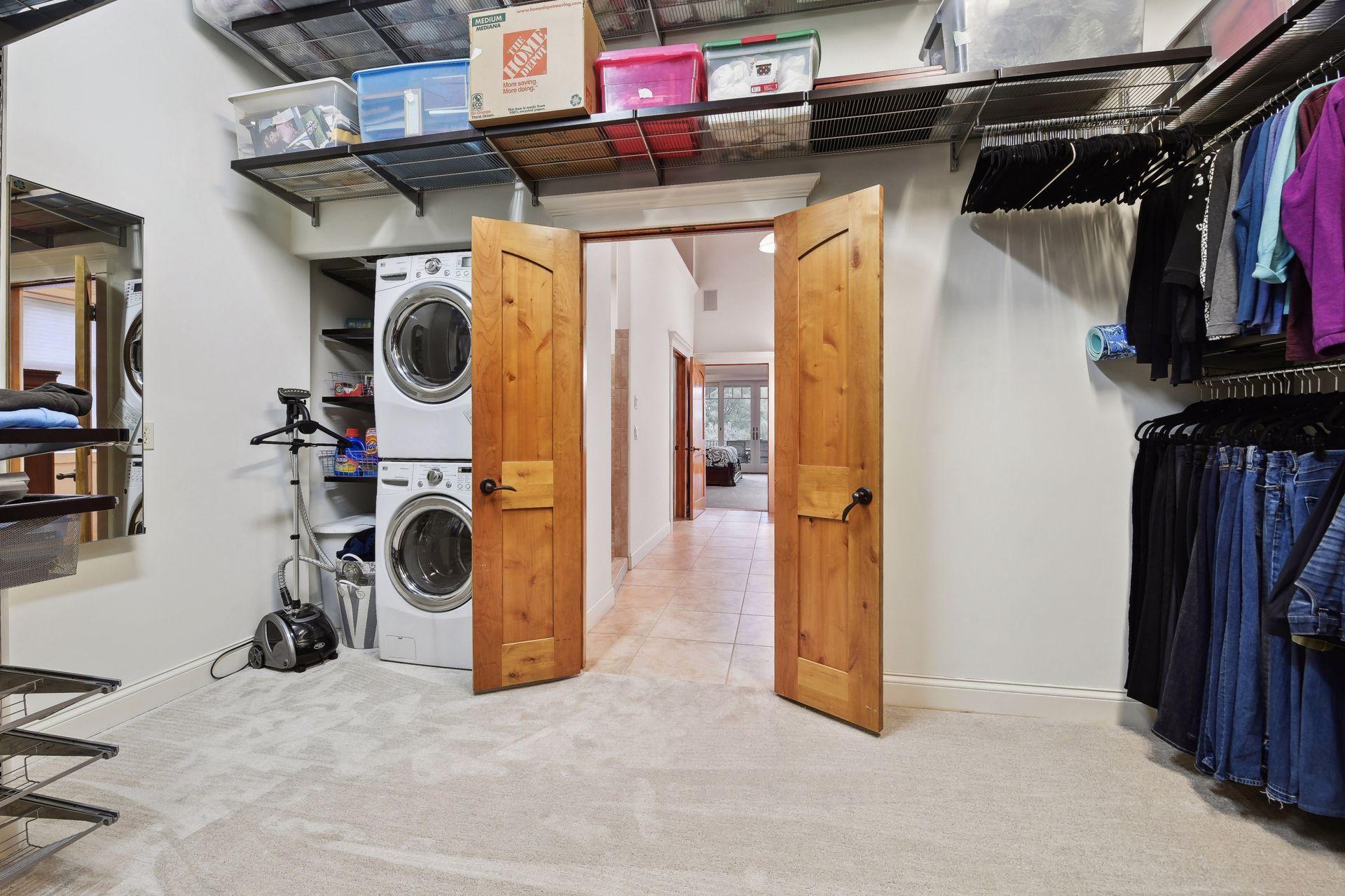 5140 Greenwood Circle