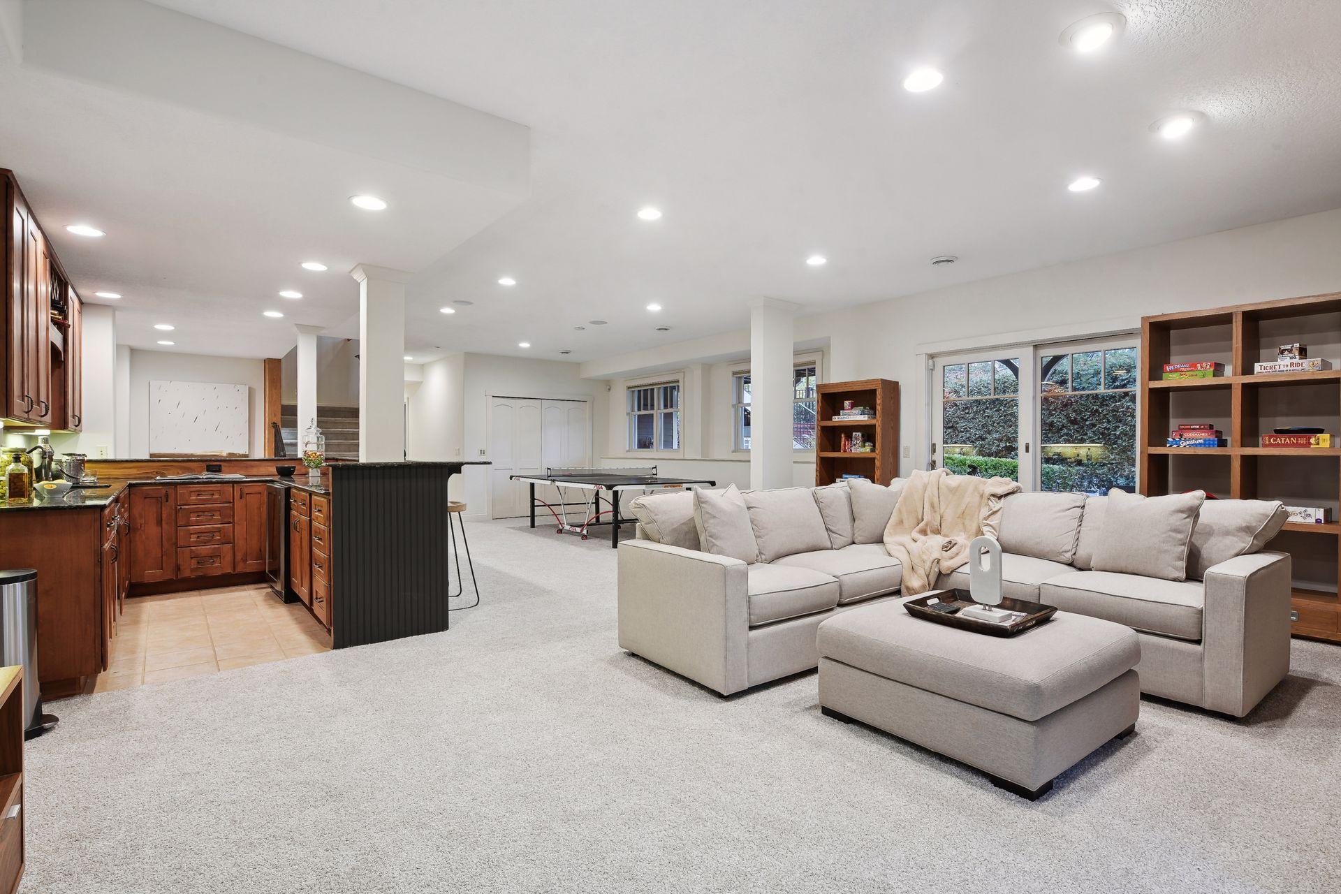 5140 Greenwood Circle