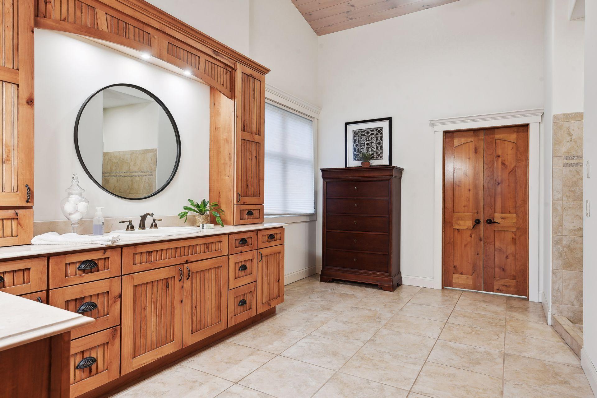 5140 Greenwood Circle