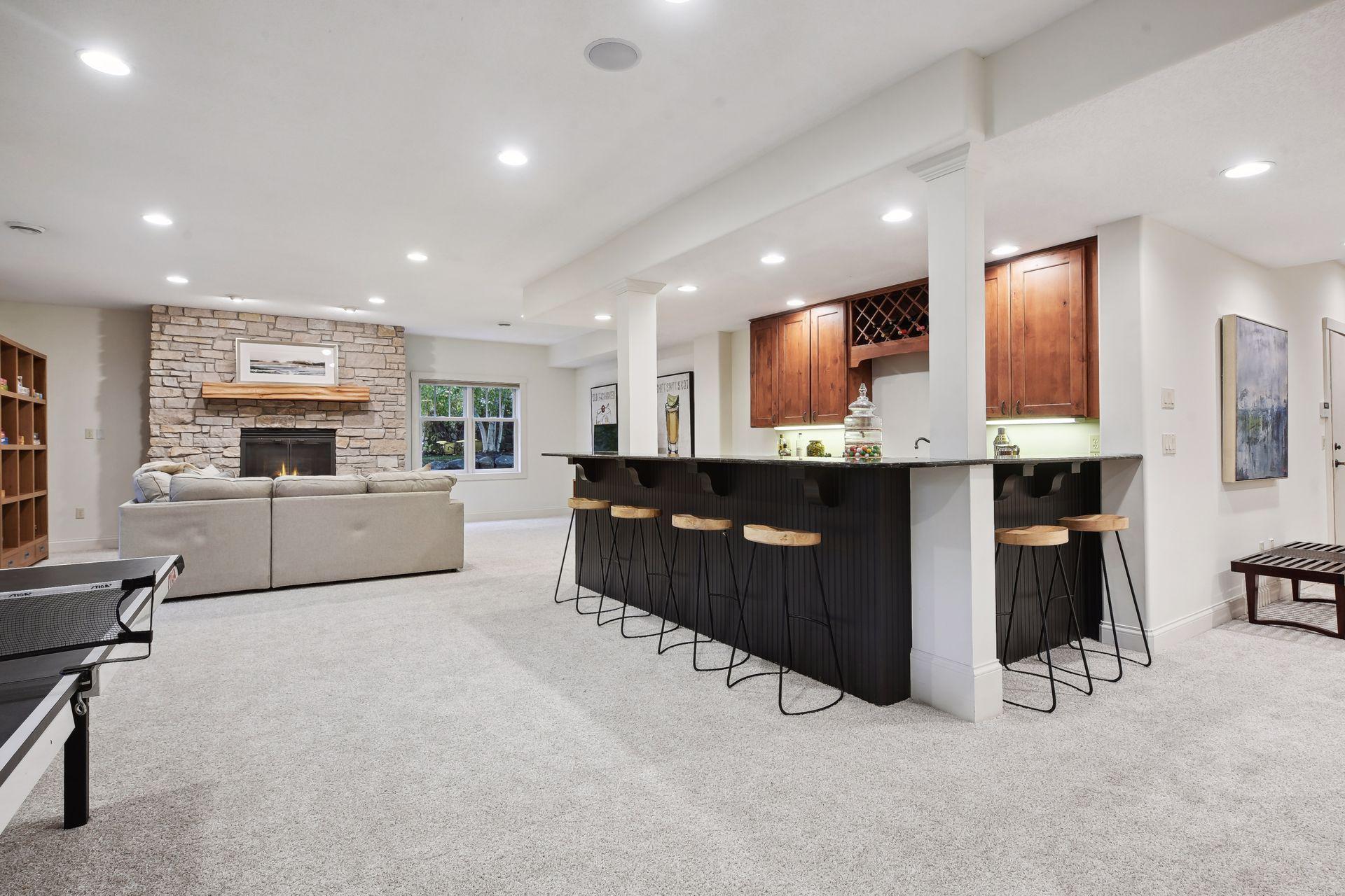 5140 Greenwood Circle