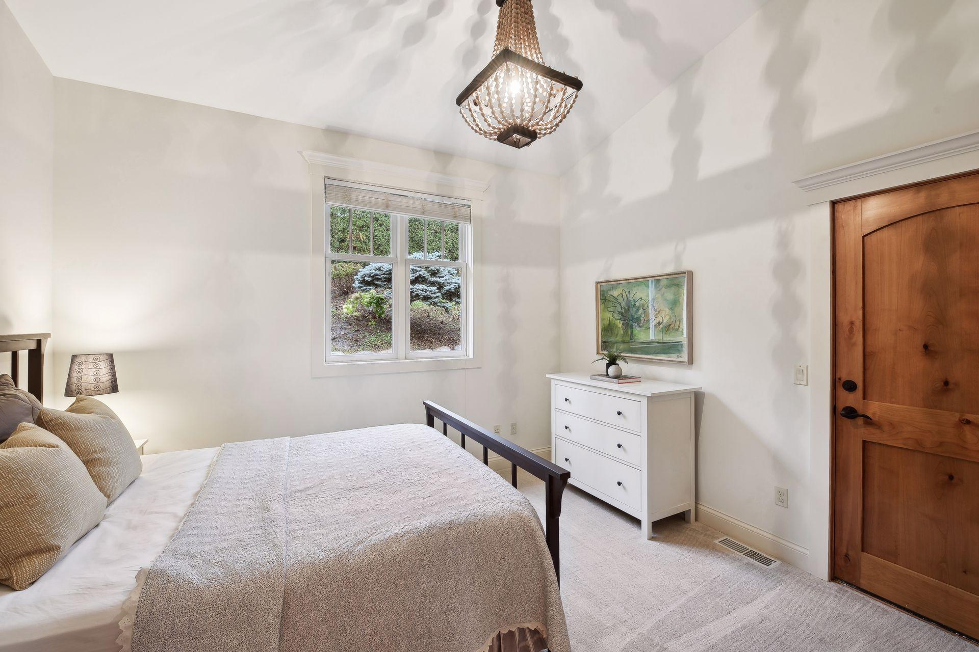 5140 Greenwood Circle