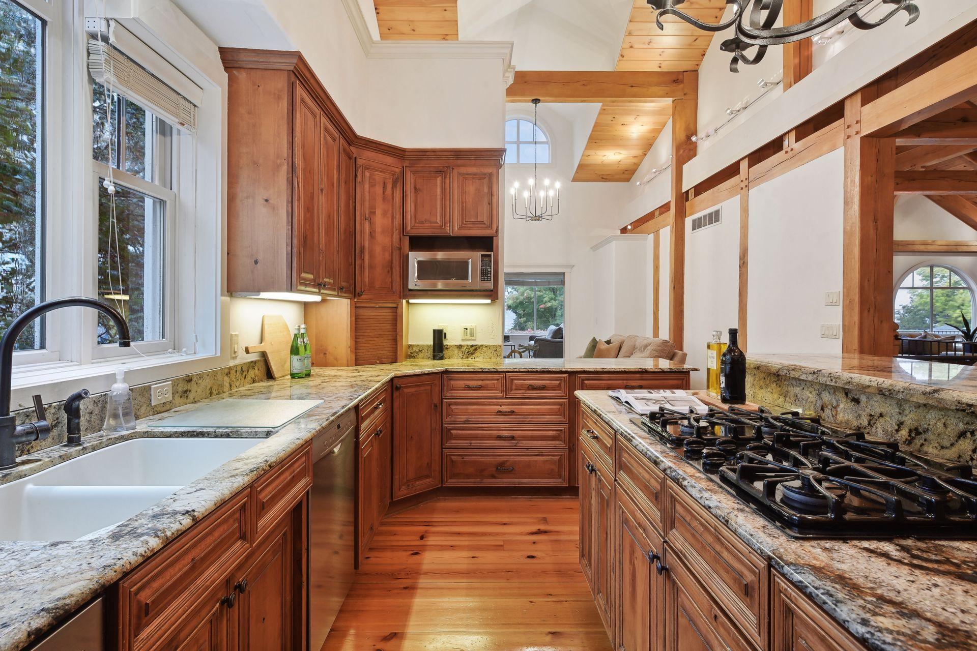 5140 Greenwood Circle