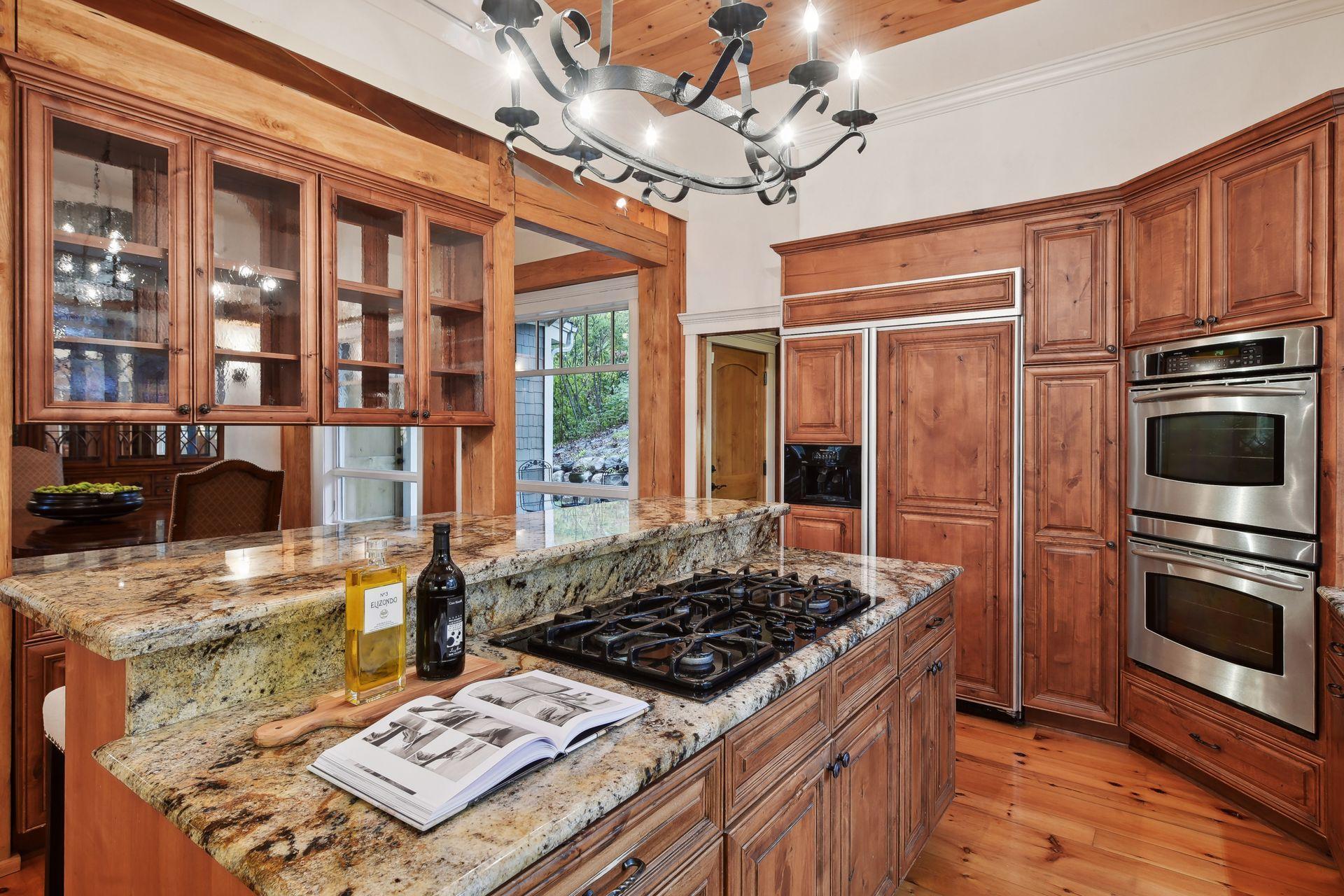 5140 Greenwood Circle