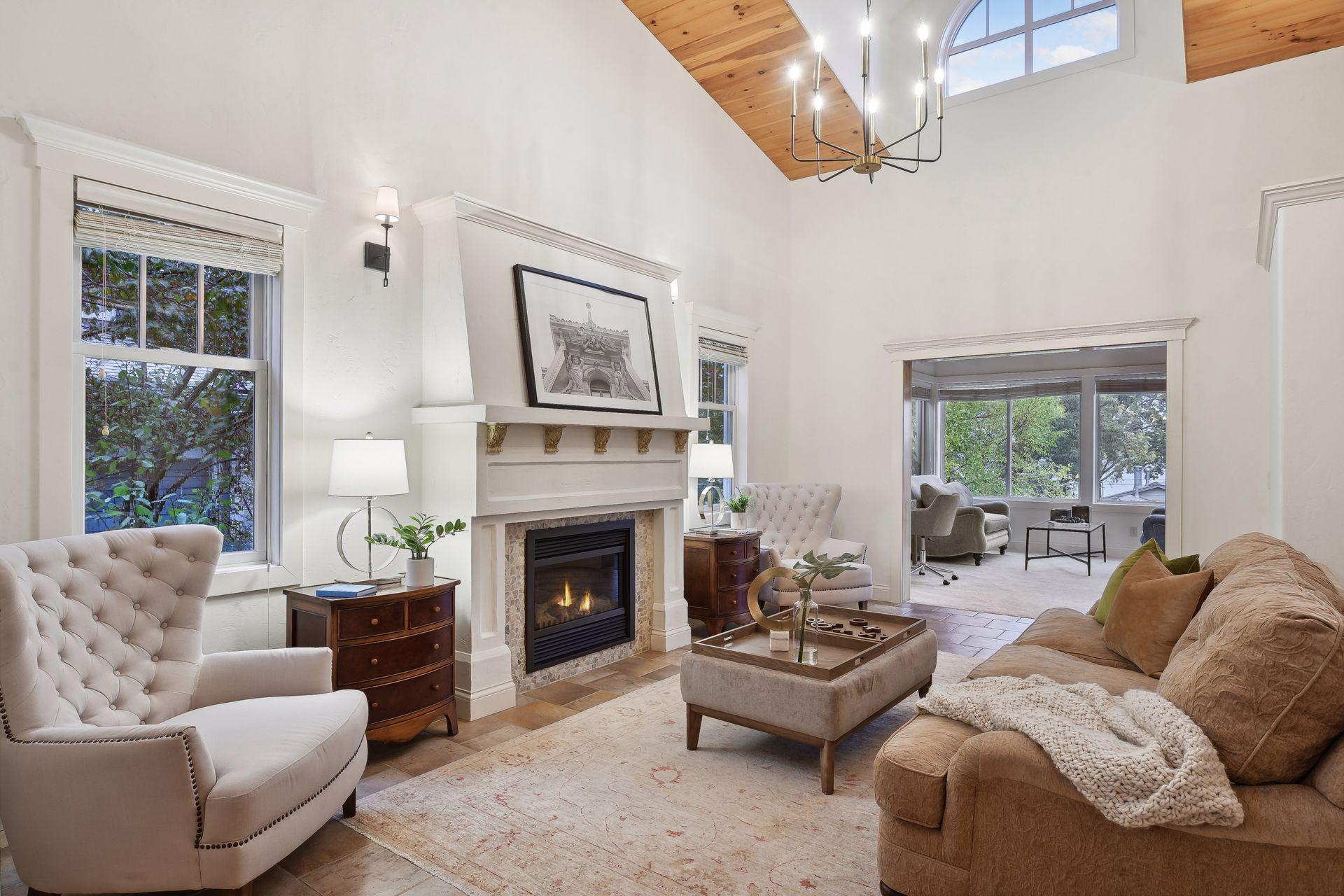 5140 Greenwood Circle