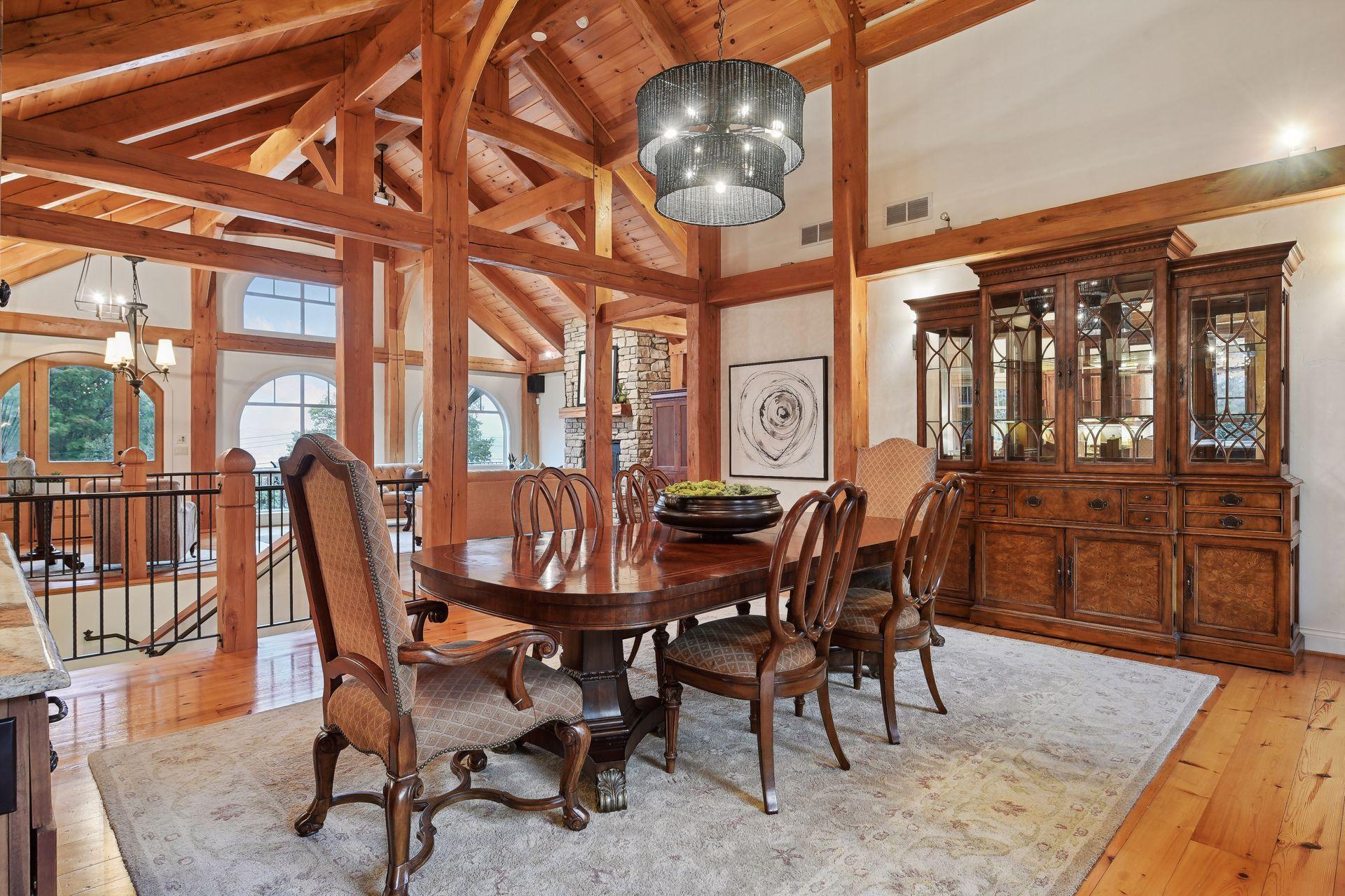 5140 Greenwood Circle