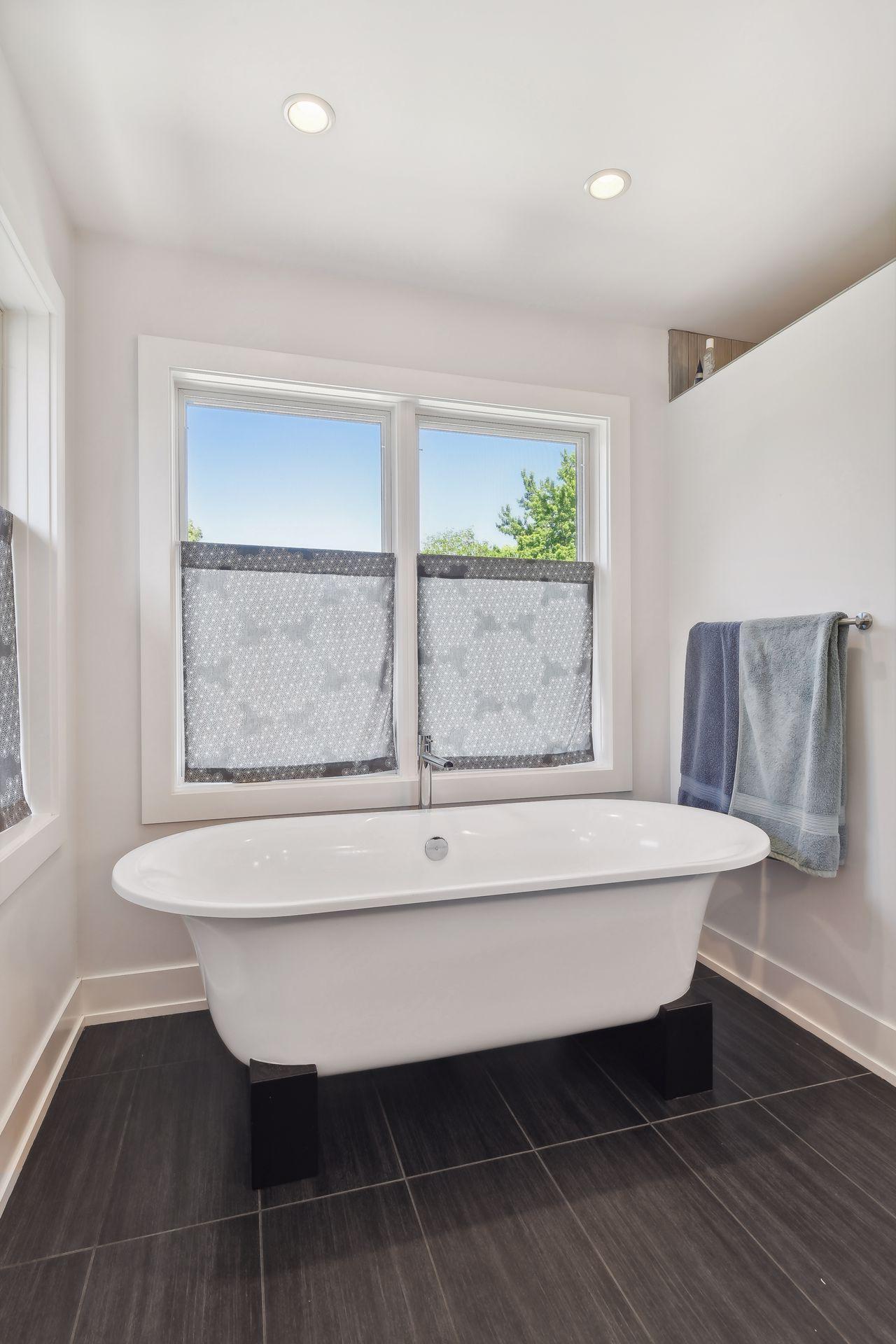 4524 Zenith Avenue S