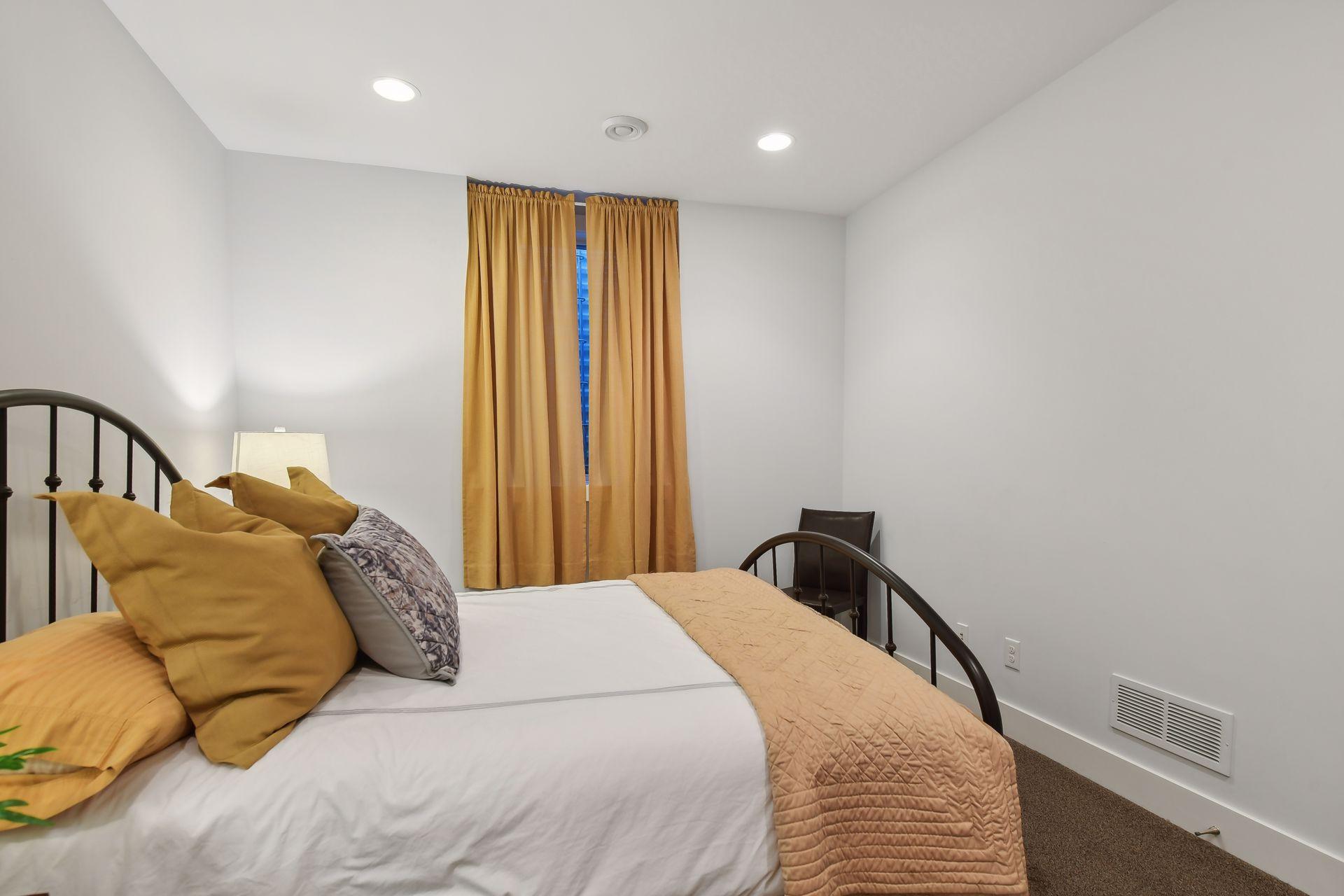 4524 Zenith Avenue S