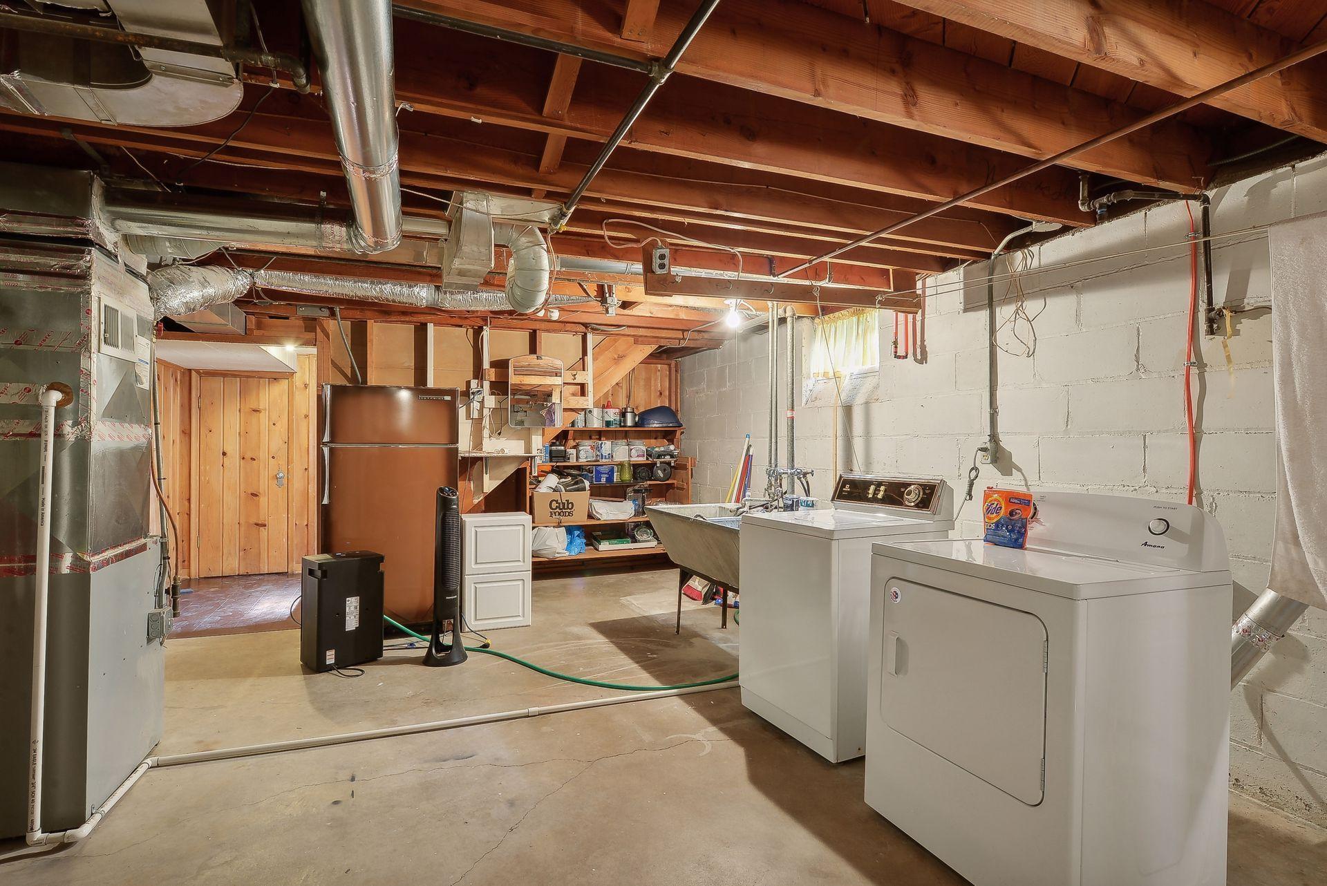 5525 Oliver Avenue S