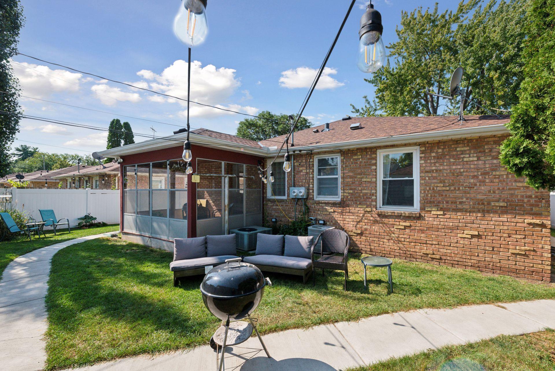 5525 Oliver Avenue S