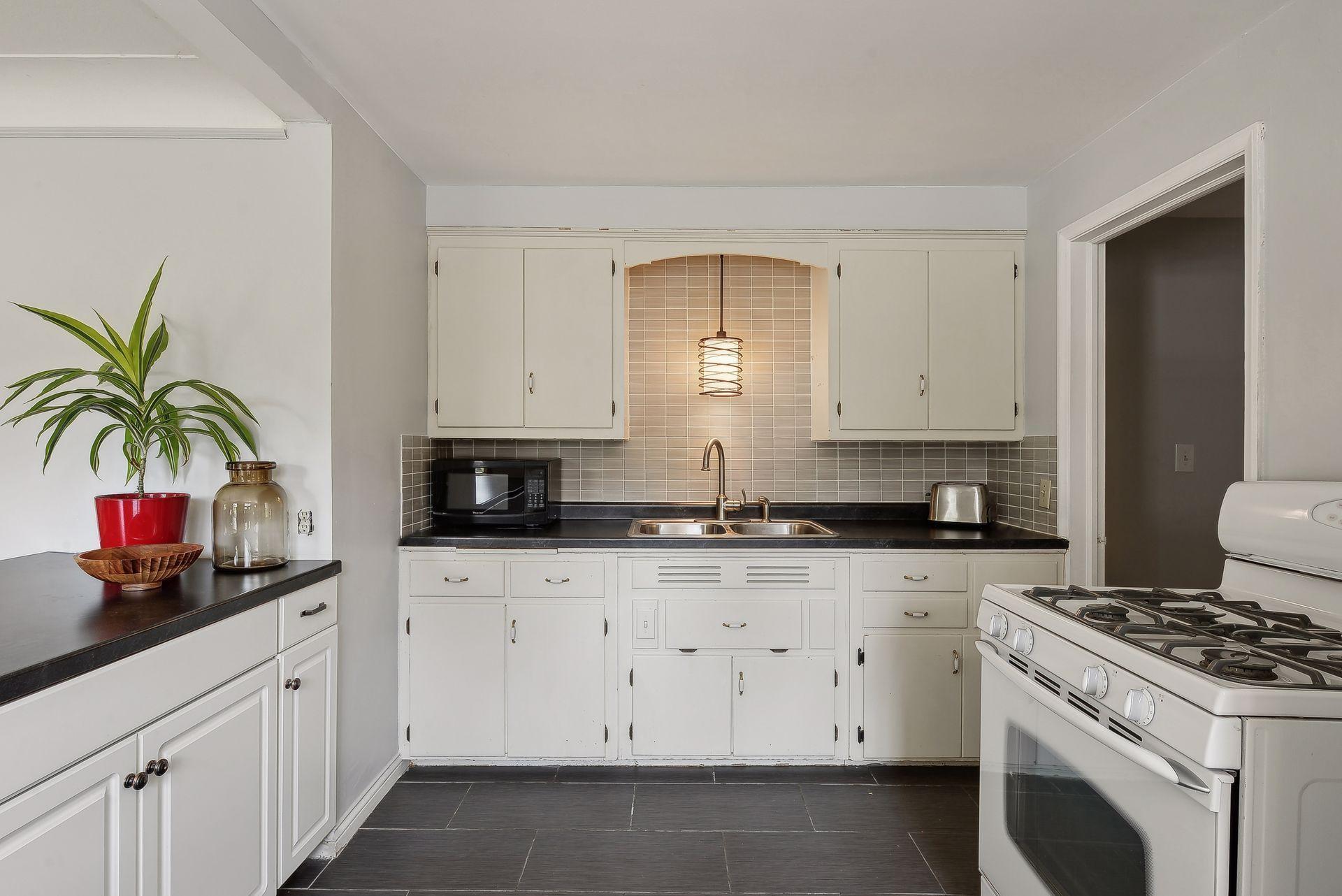 5525 Oliver Avenue S