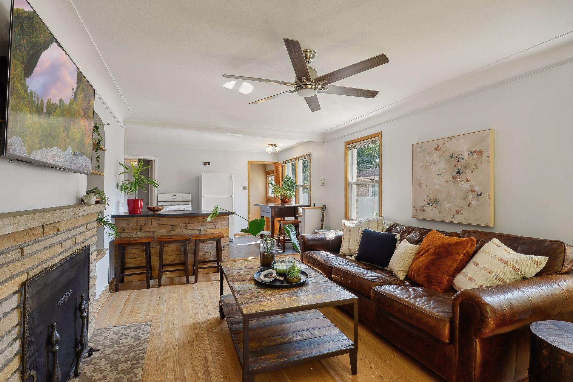 5525 Oliver Avenue S