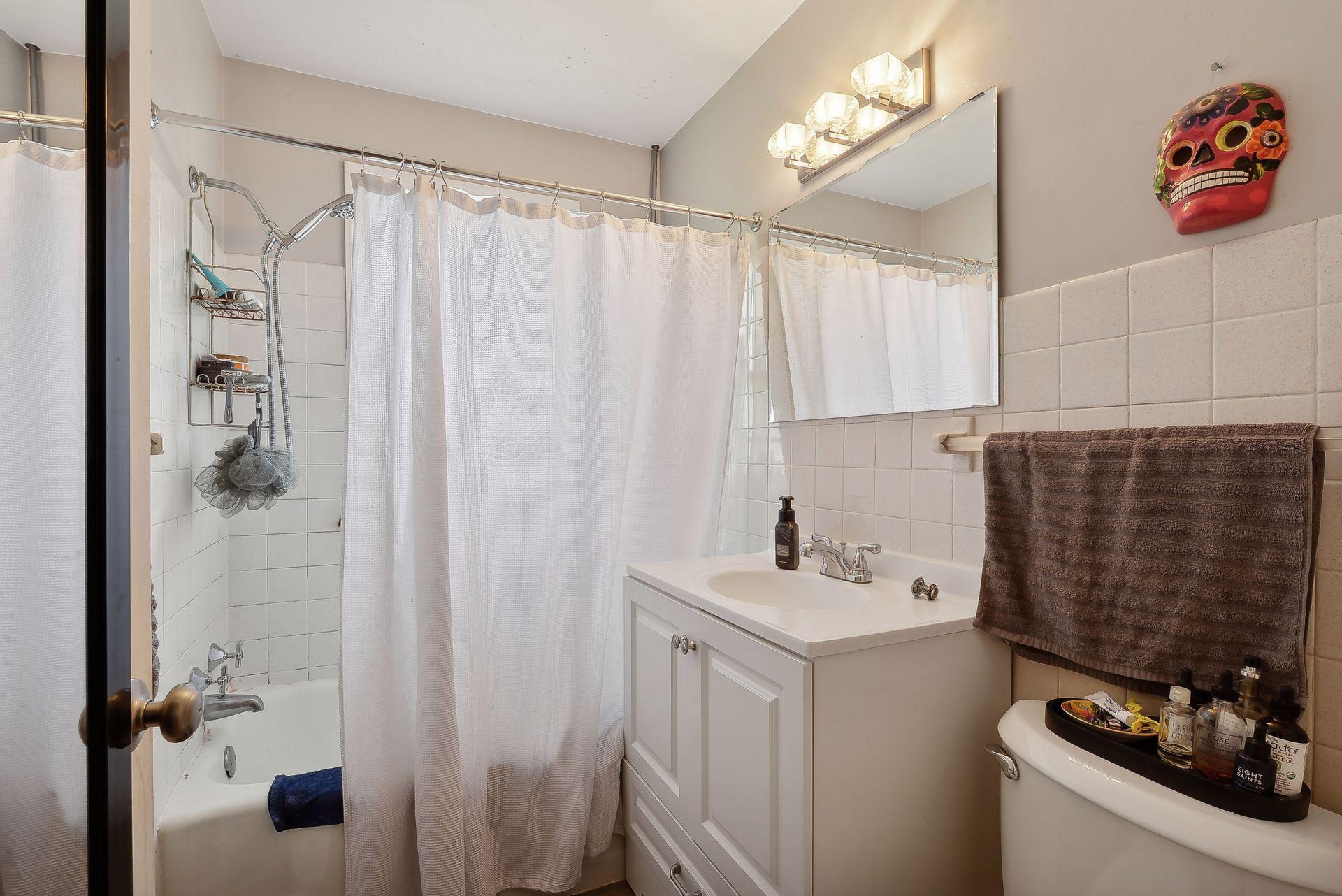 5525 Oliver Avenue S