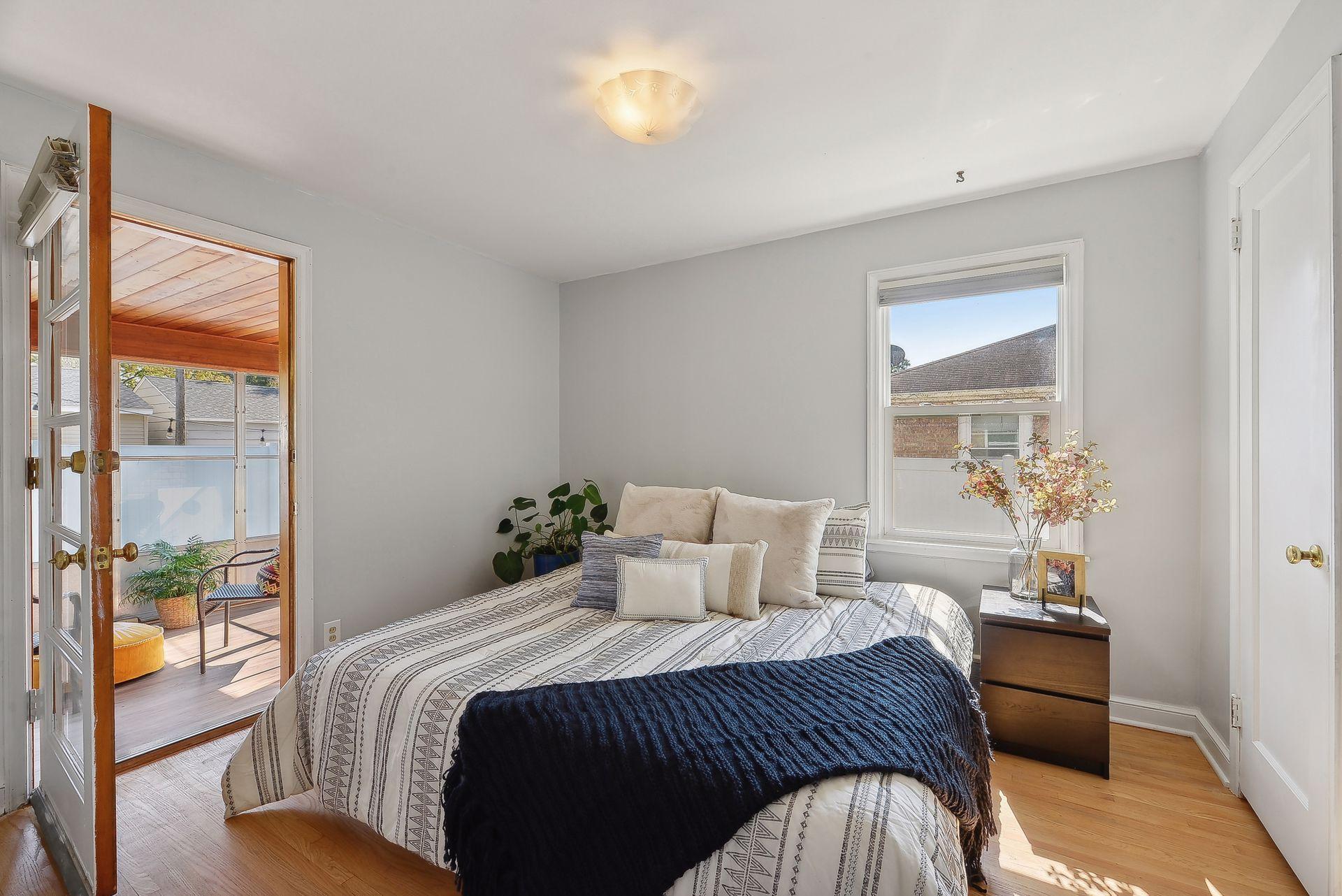 5525 Oliver Avenue S