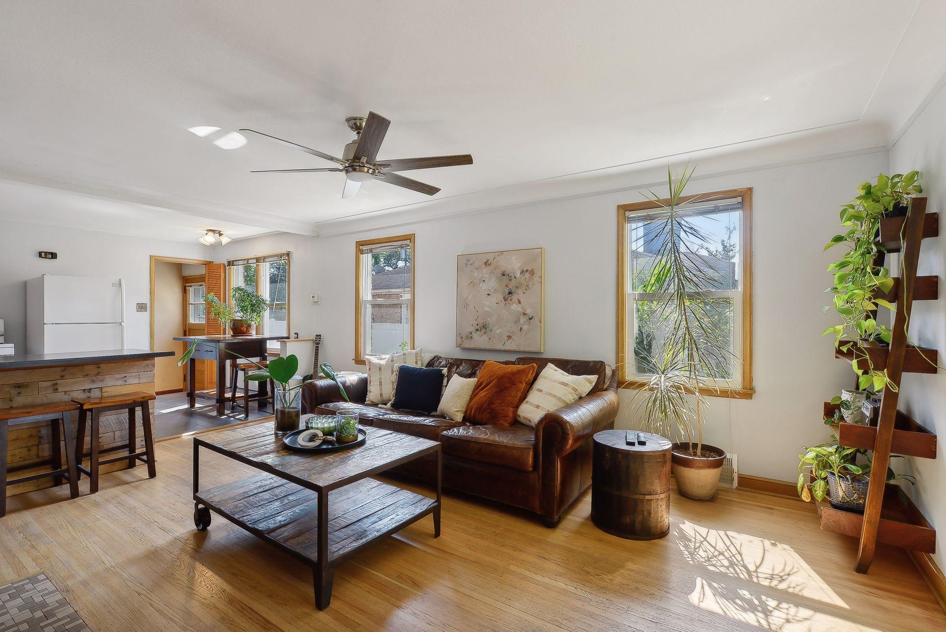 5525 Oliver Avenue S