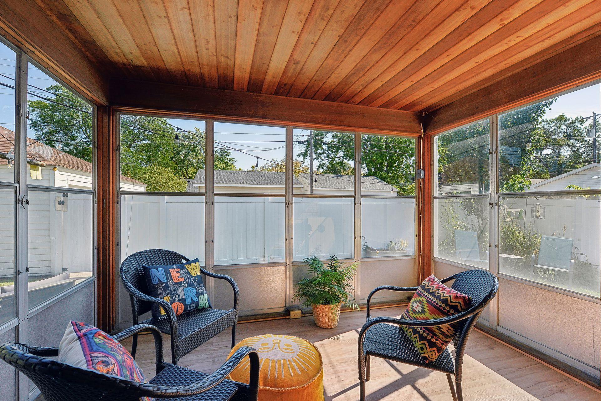 5525 Oliver Avenue S