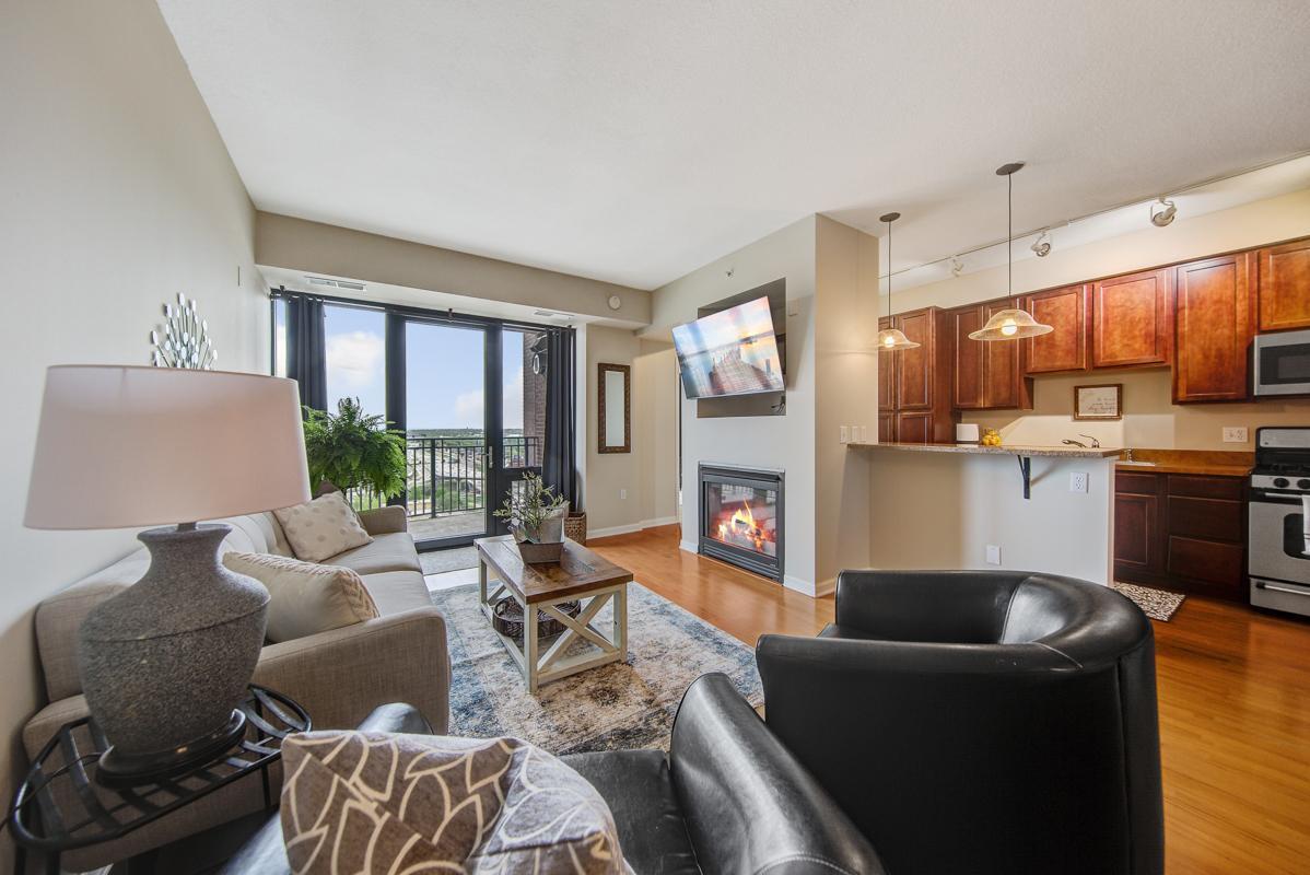500 E Grant Street Unit: 1905
