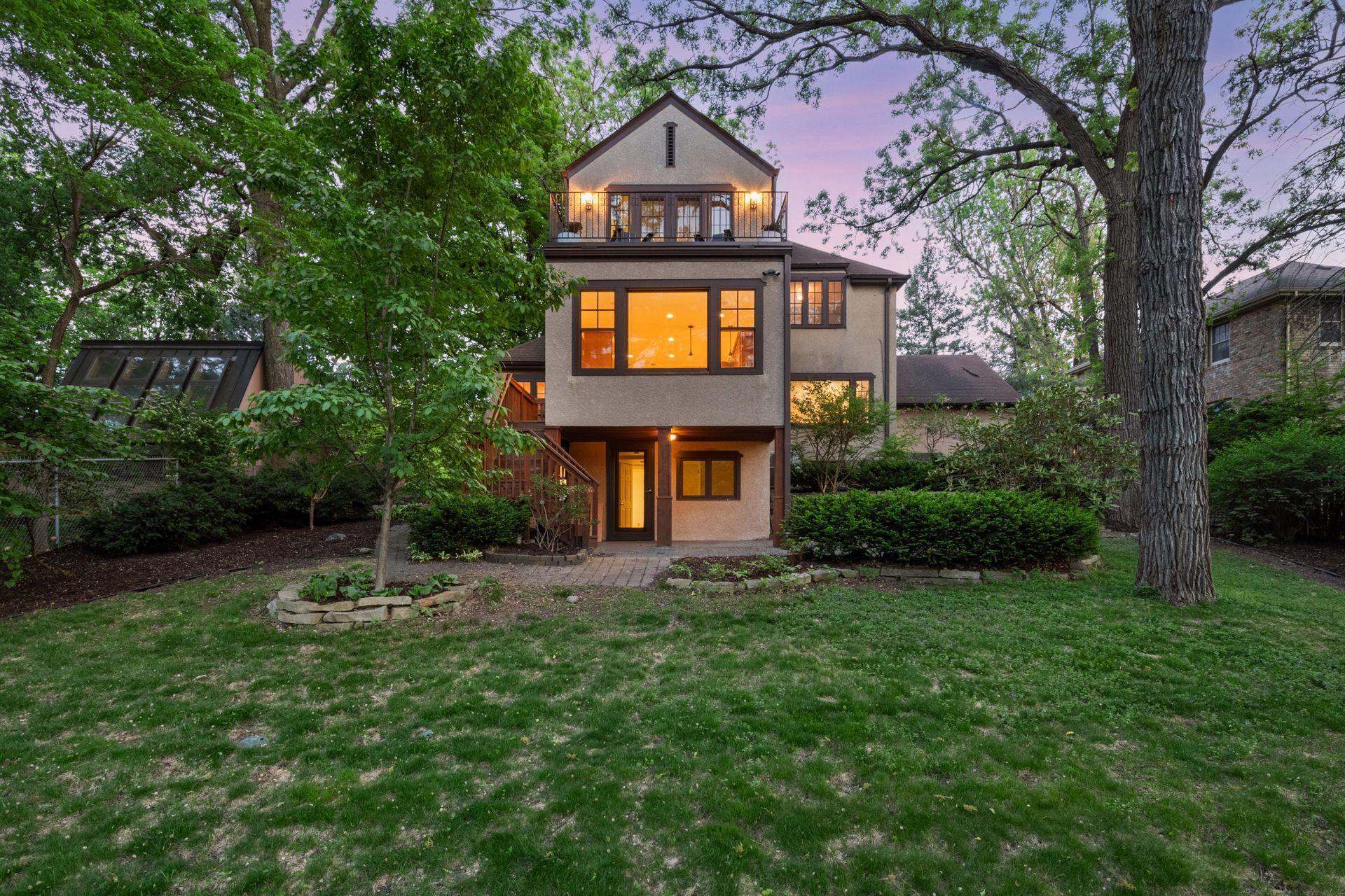 2114 W 53rd Street