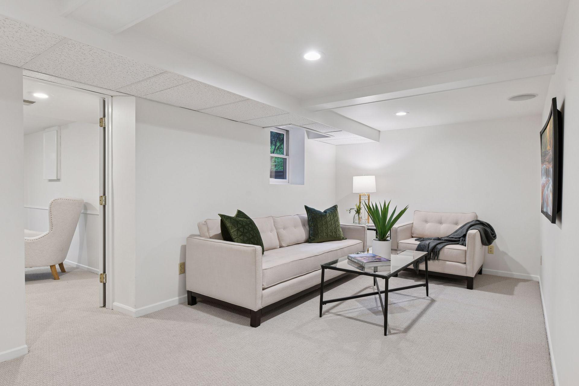 2114 W 53rd Street