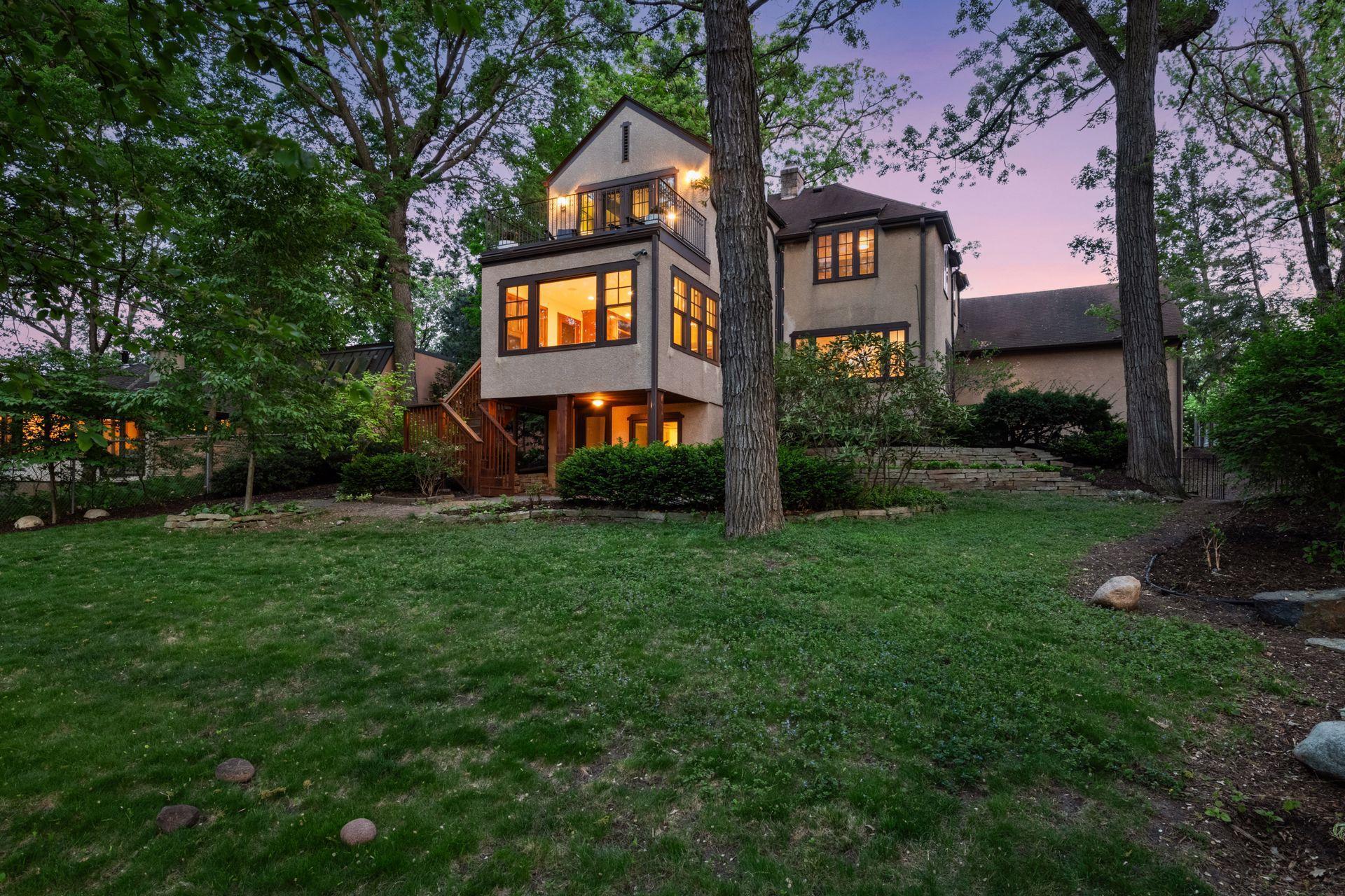 2114 W 53rd Street