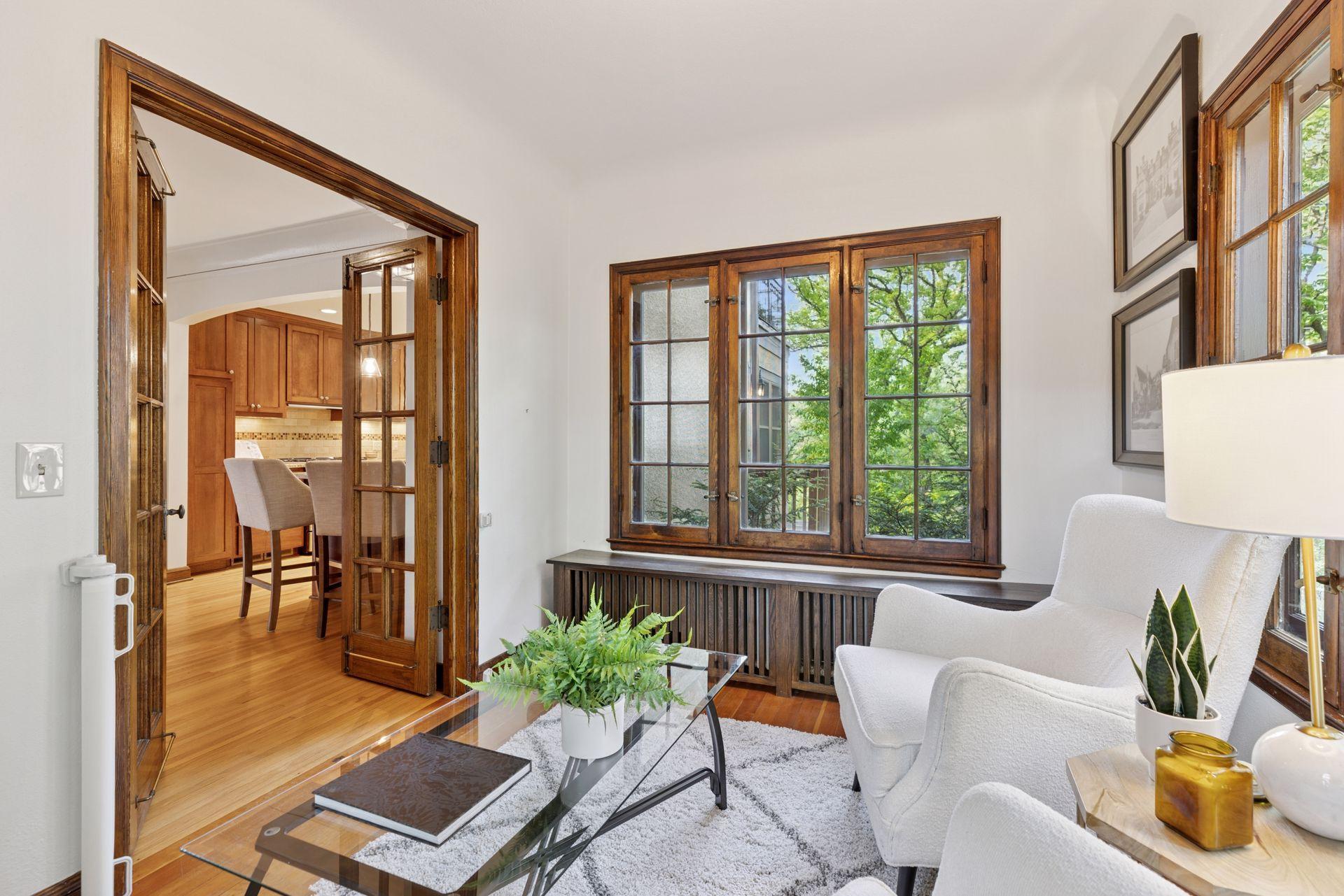 2114 W 53rd Street