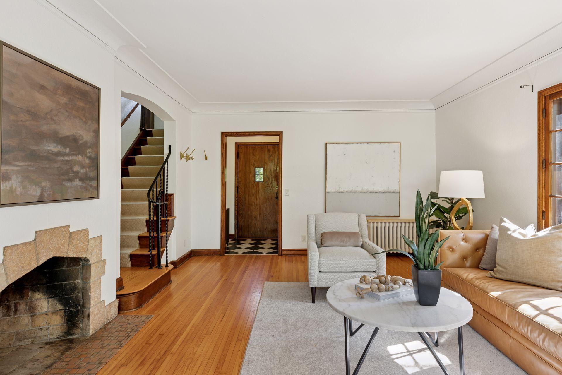 2114 W 53rd Street