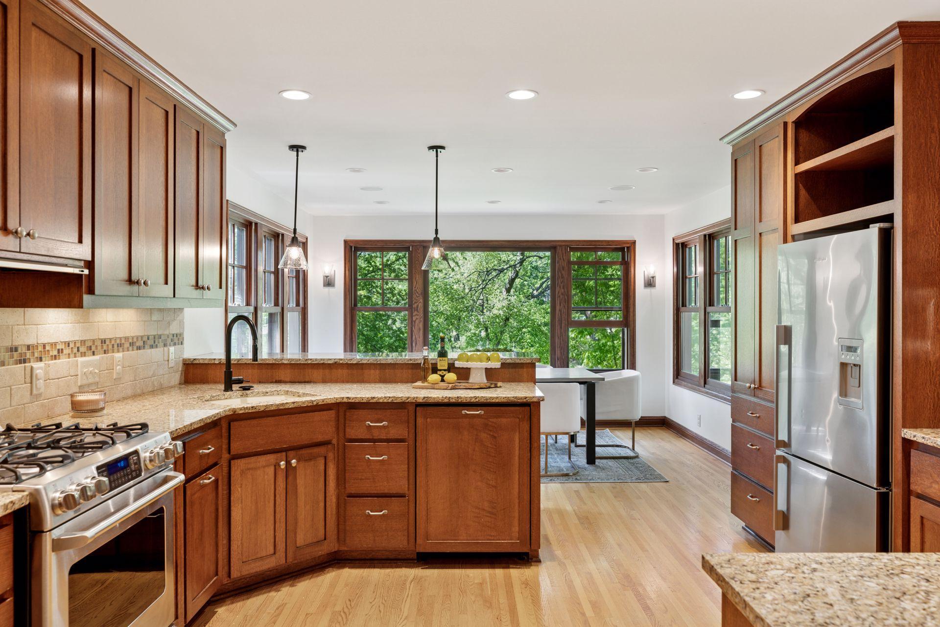 2114 W 53rd Street