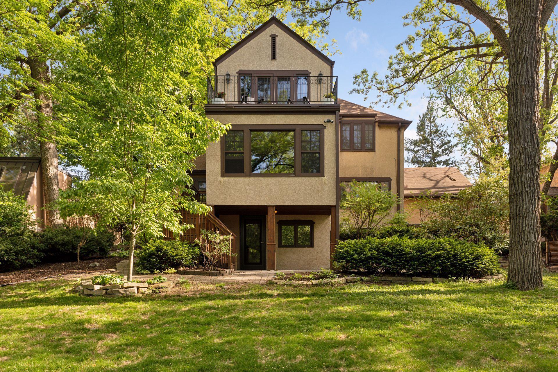 2114 W 53rd Street