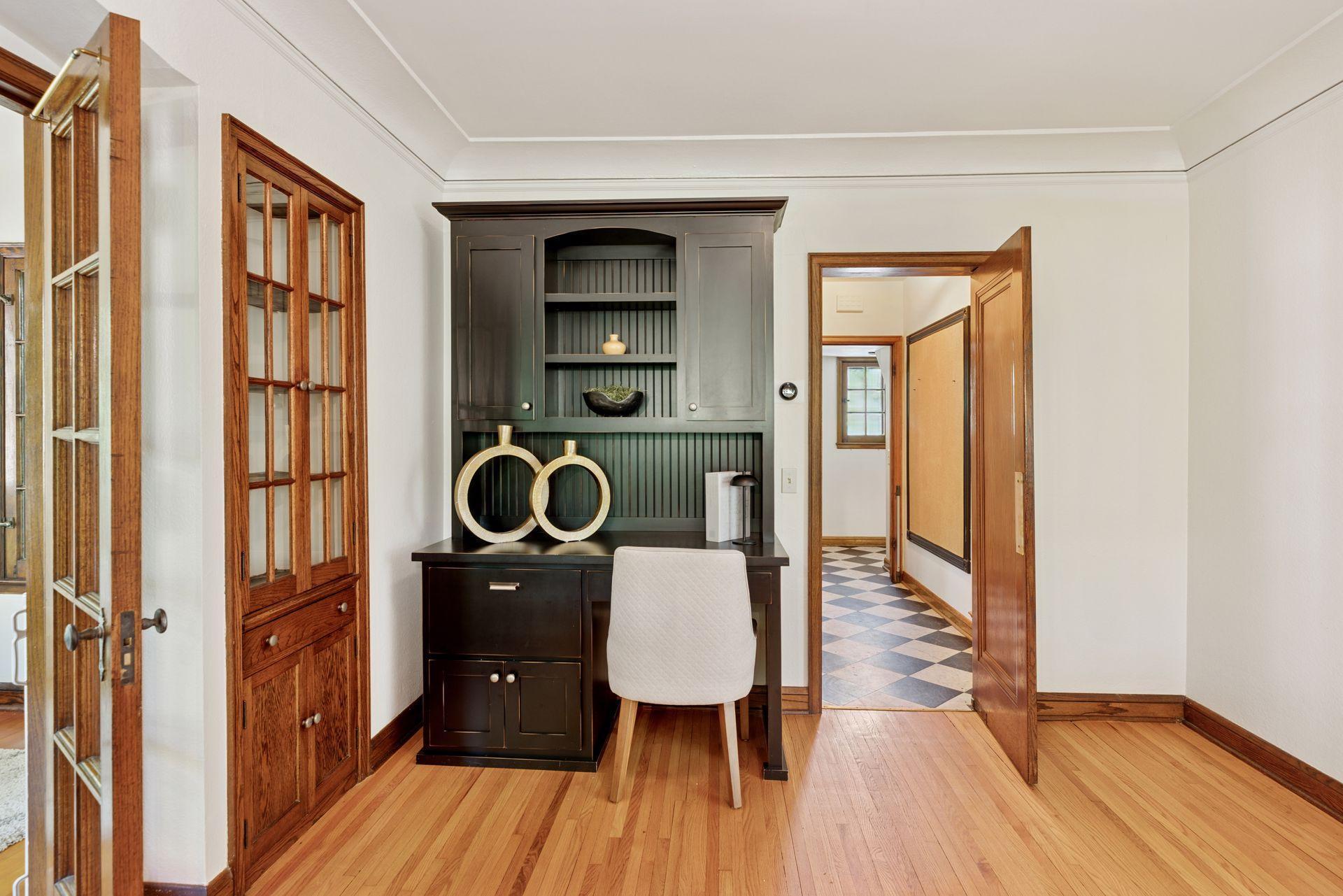 2114 W 53rd Street