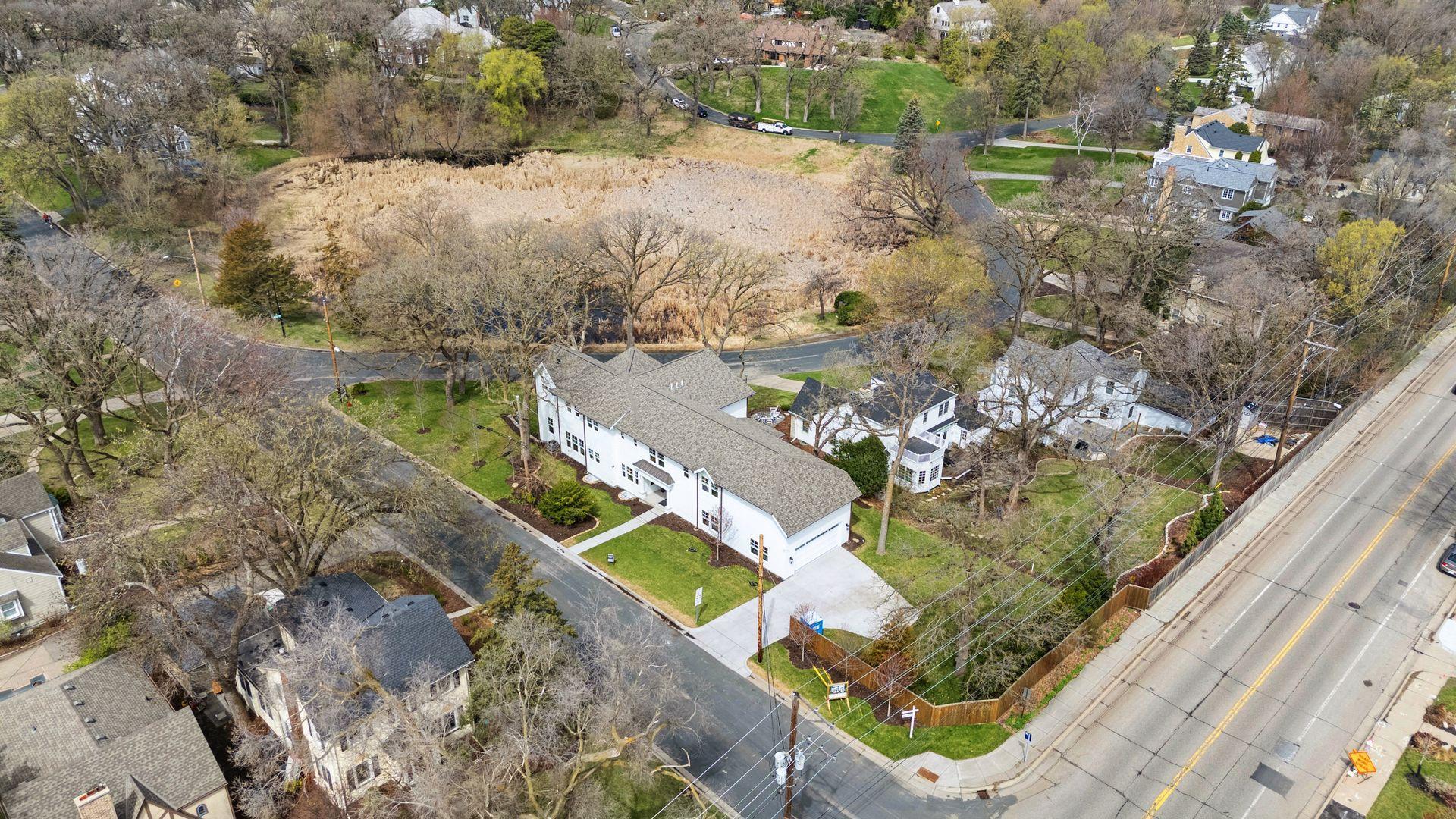 4717 Meadow Road