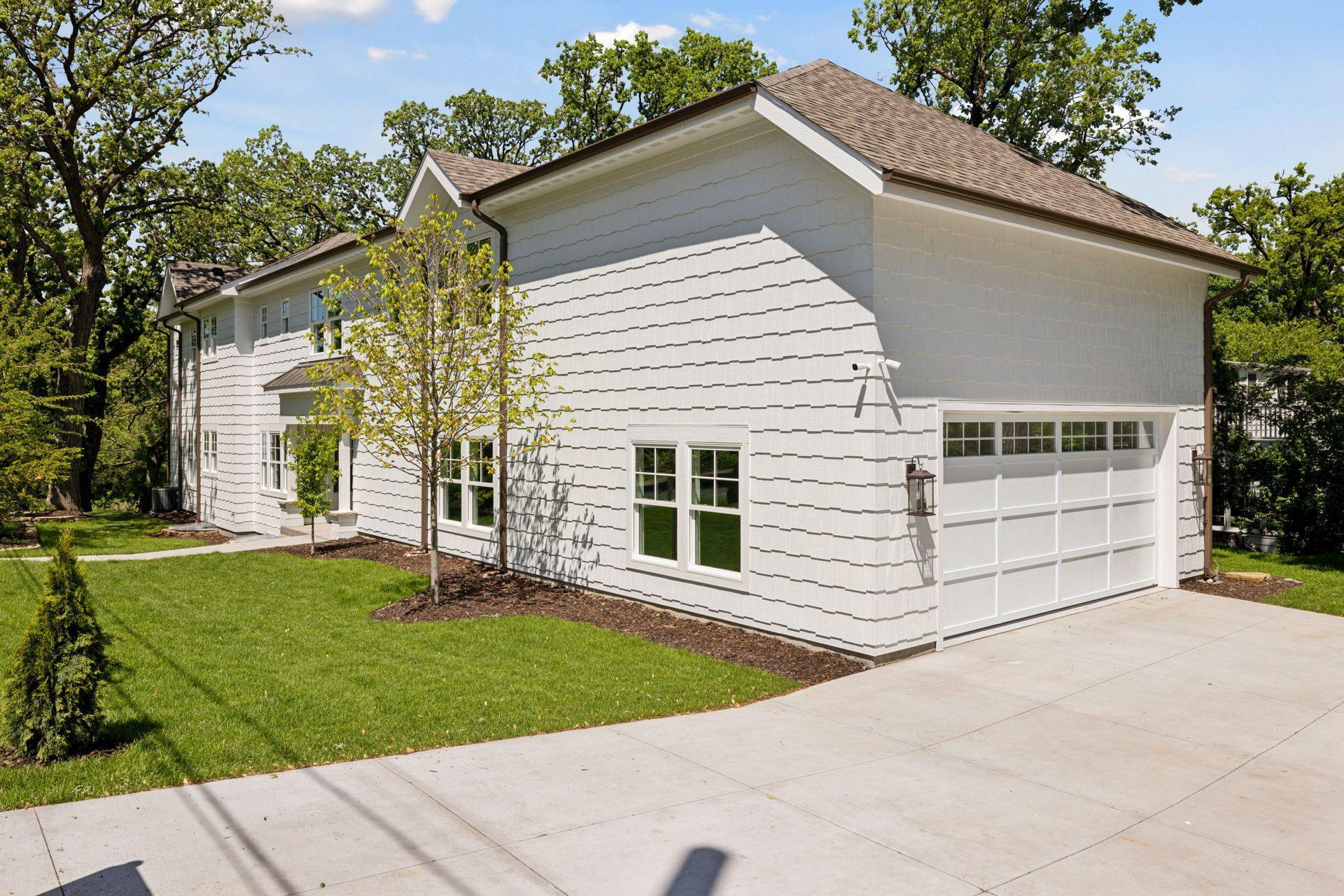 4717 Meadow Road