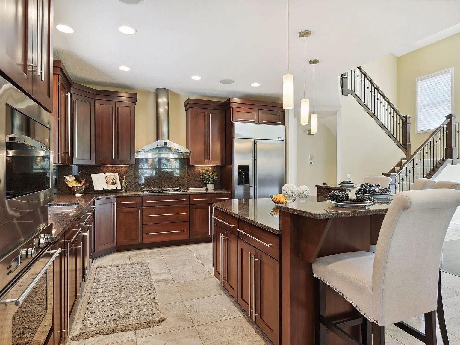 6484 Ivy Way