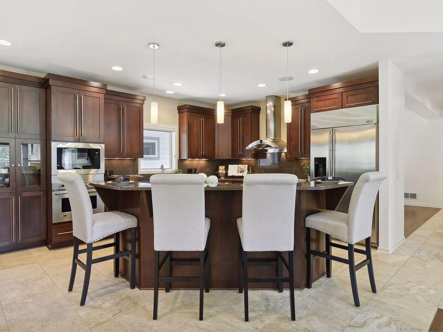 6484 Ivy Way
