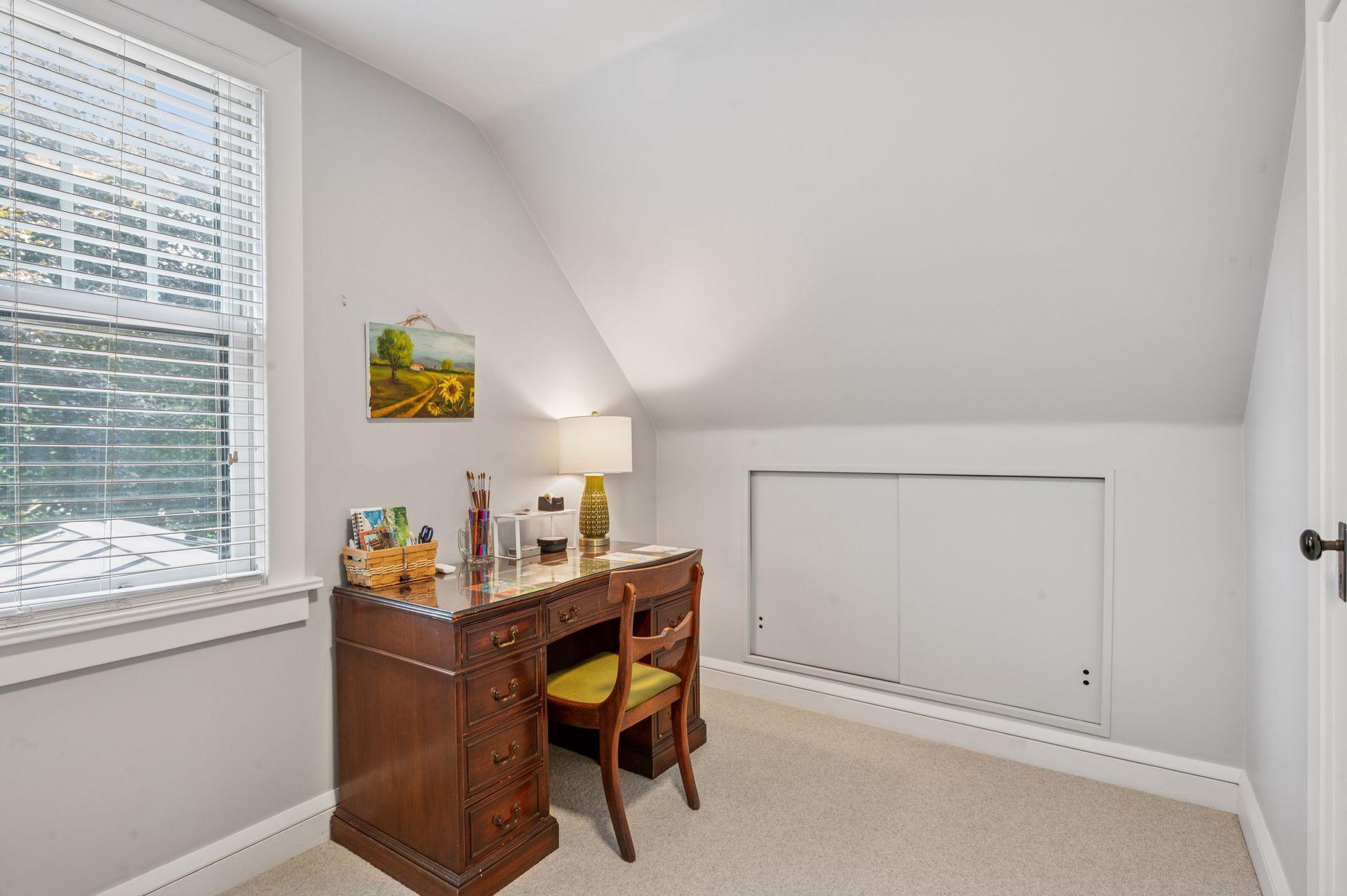 300 Blake Road S