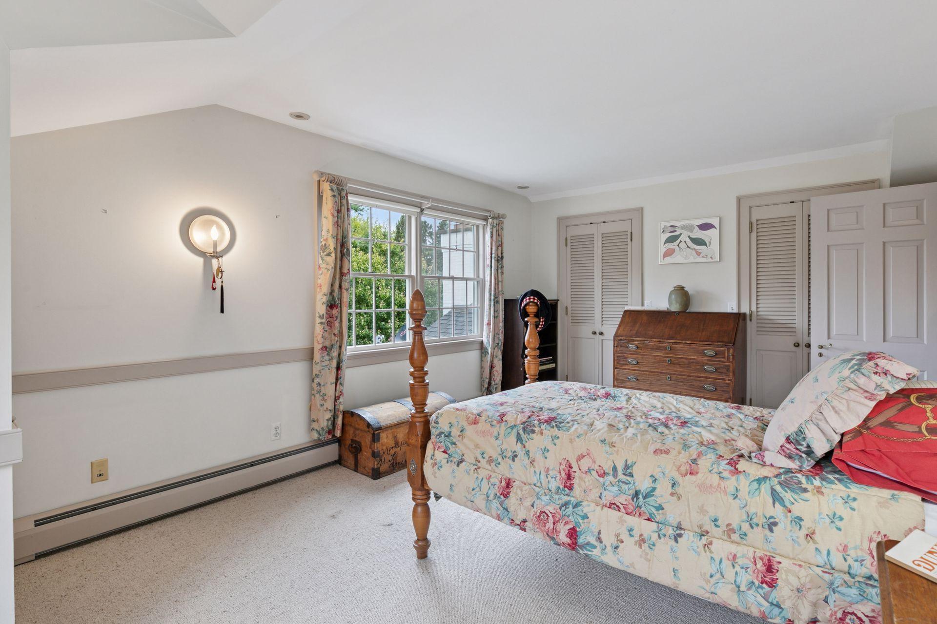 600 Wentworth Avenue