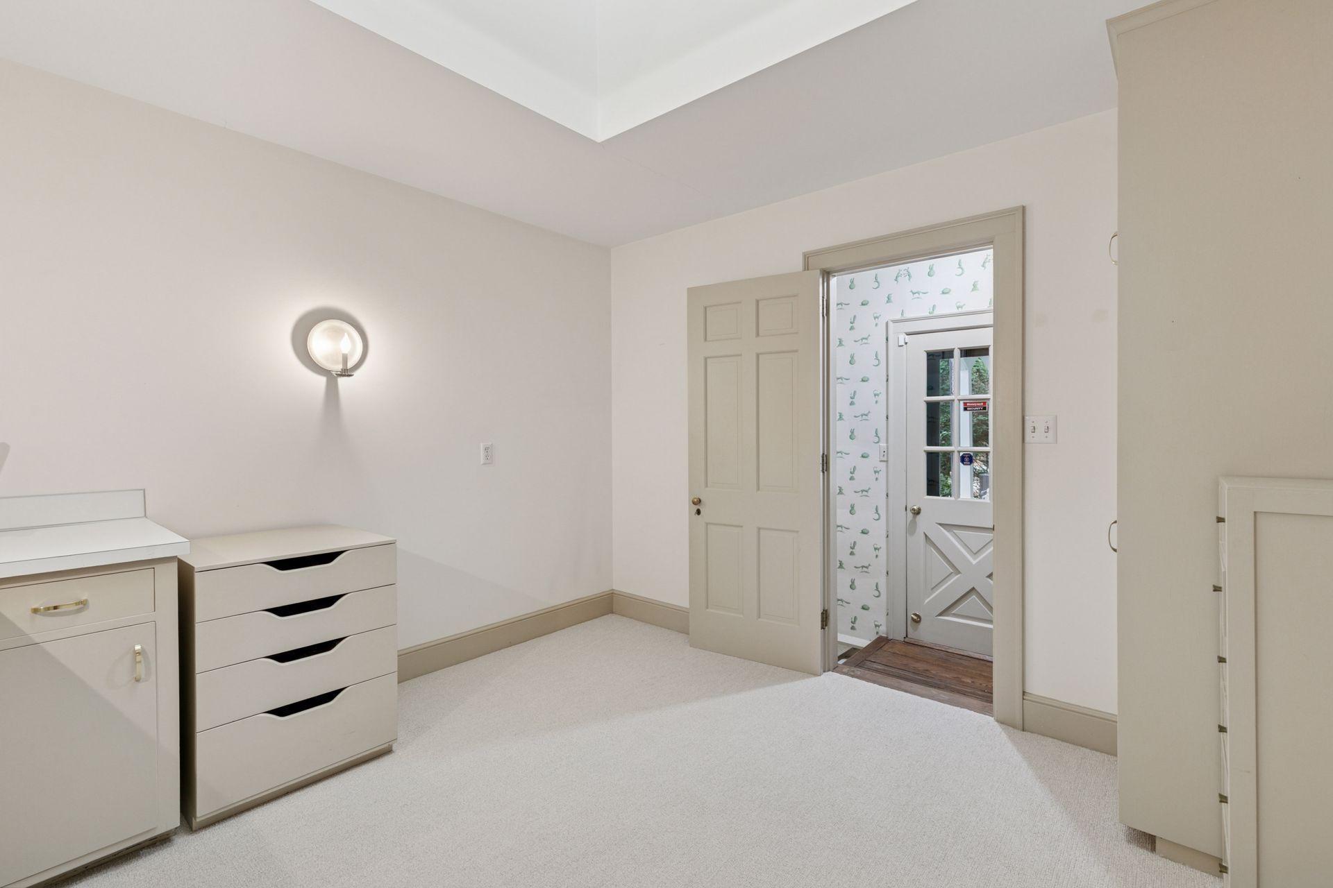 600 Wentworth Avenue