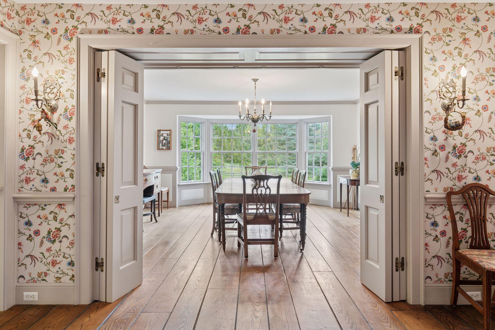 600 Wentworth Avenue