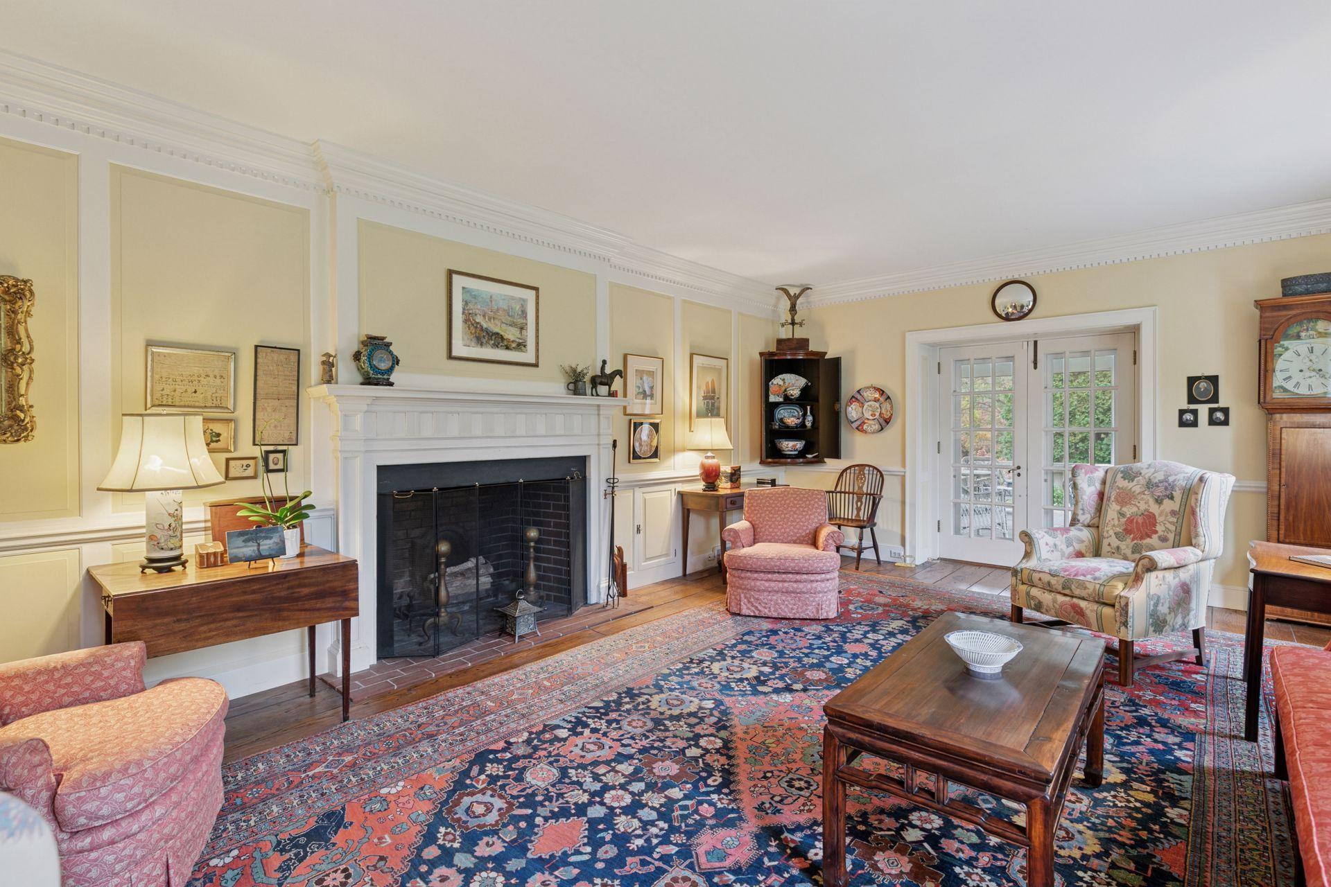 600 Wentworth Avenue