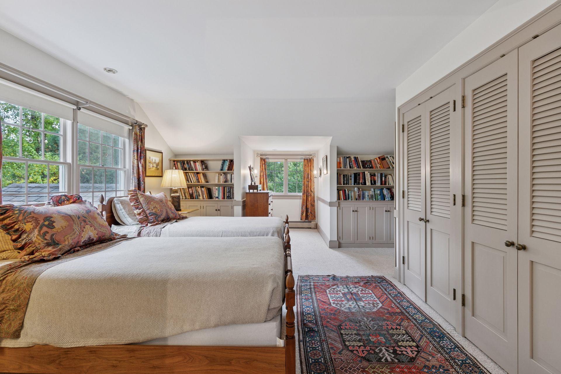 600 Wentworth Avenue