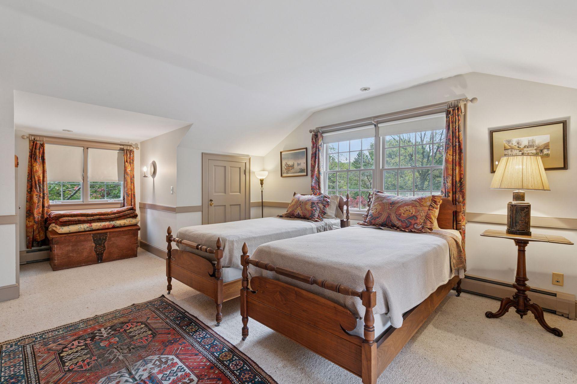 600 Wentworth Avenue