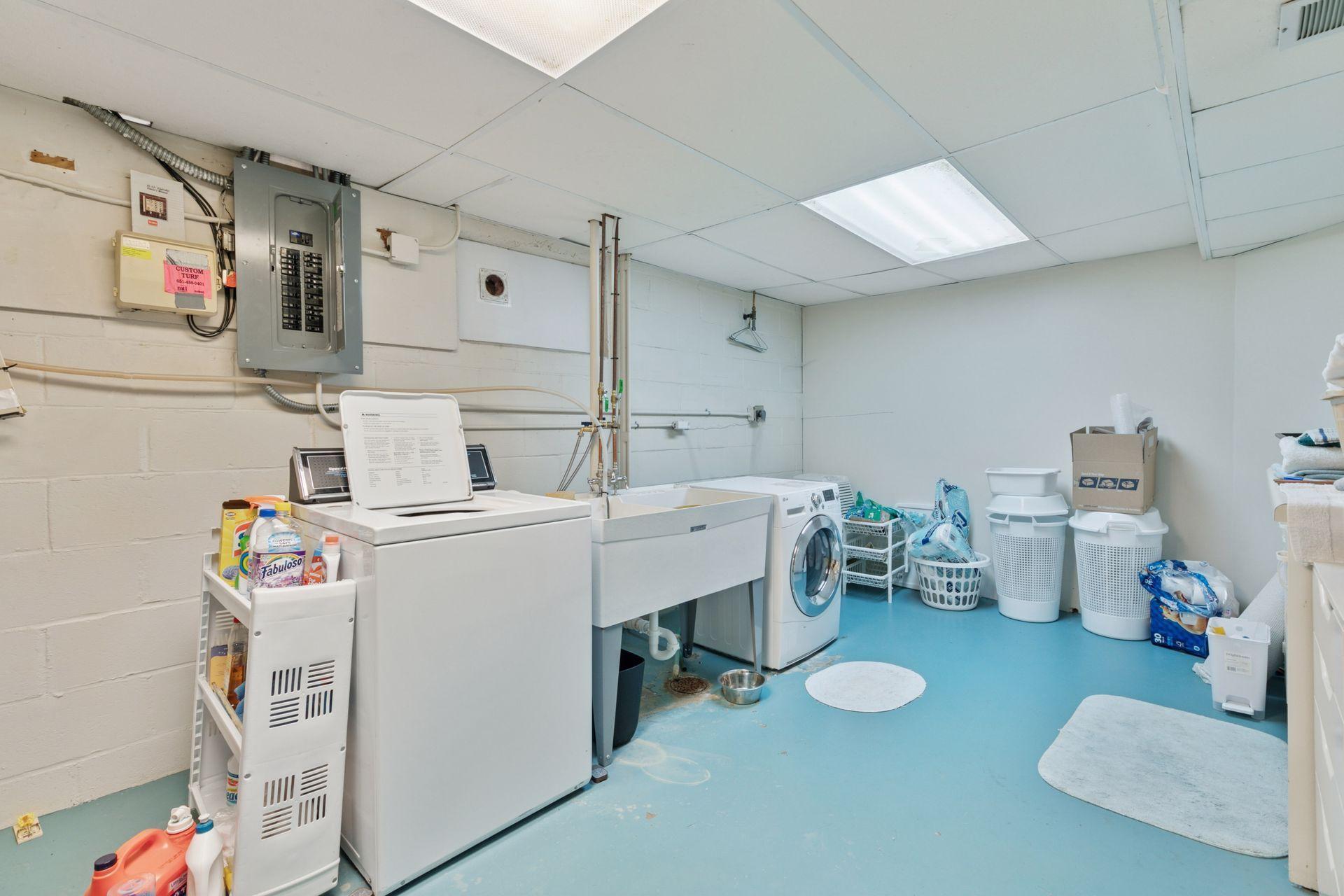 600 Wentworth Avenue