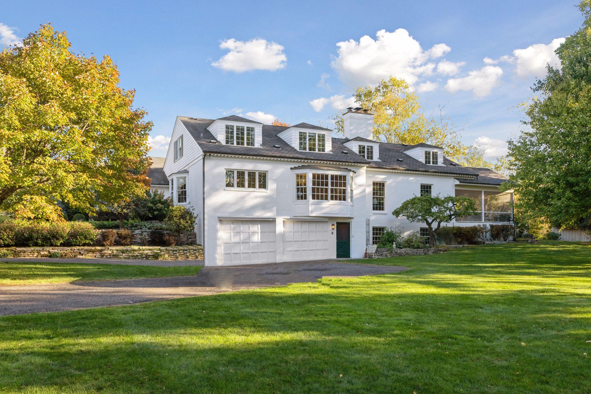 600 Wentworth Avenue