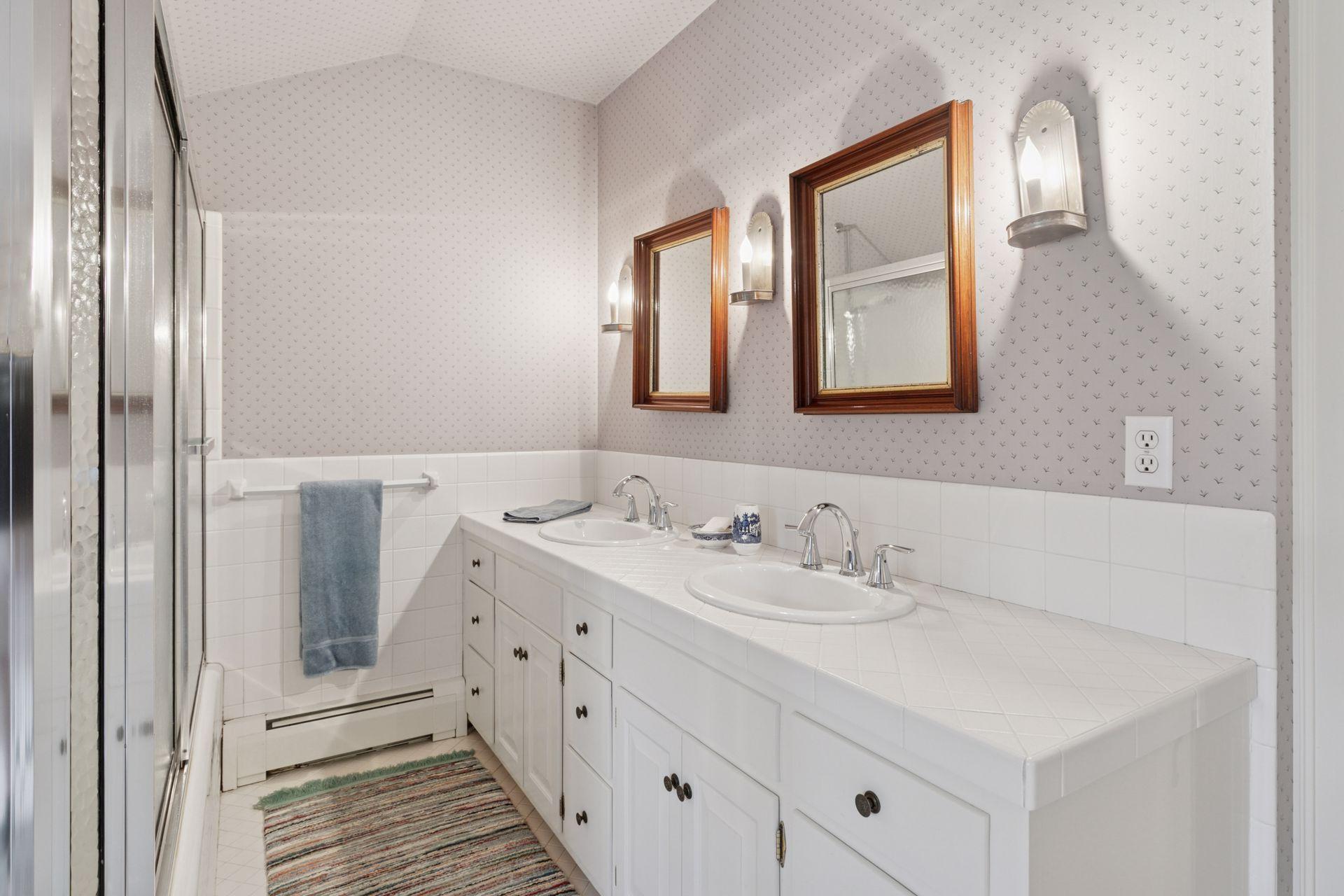 600 Wentworth Avenue