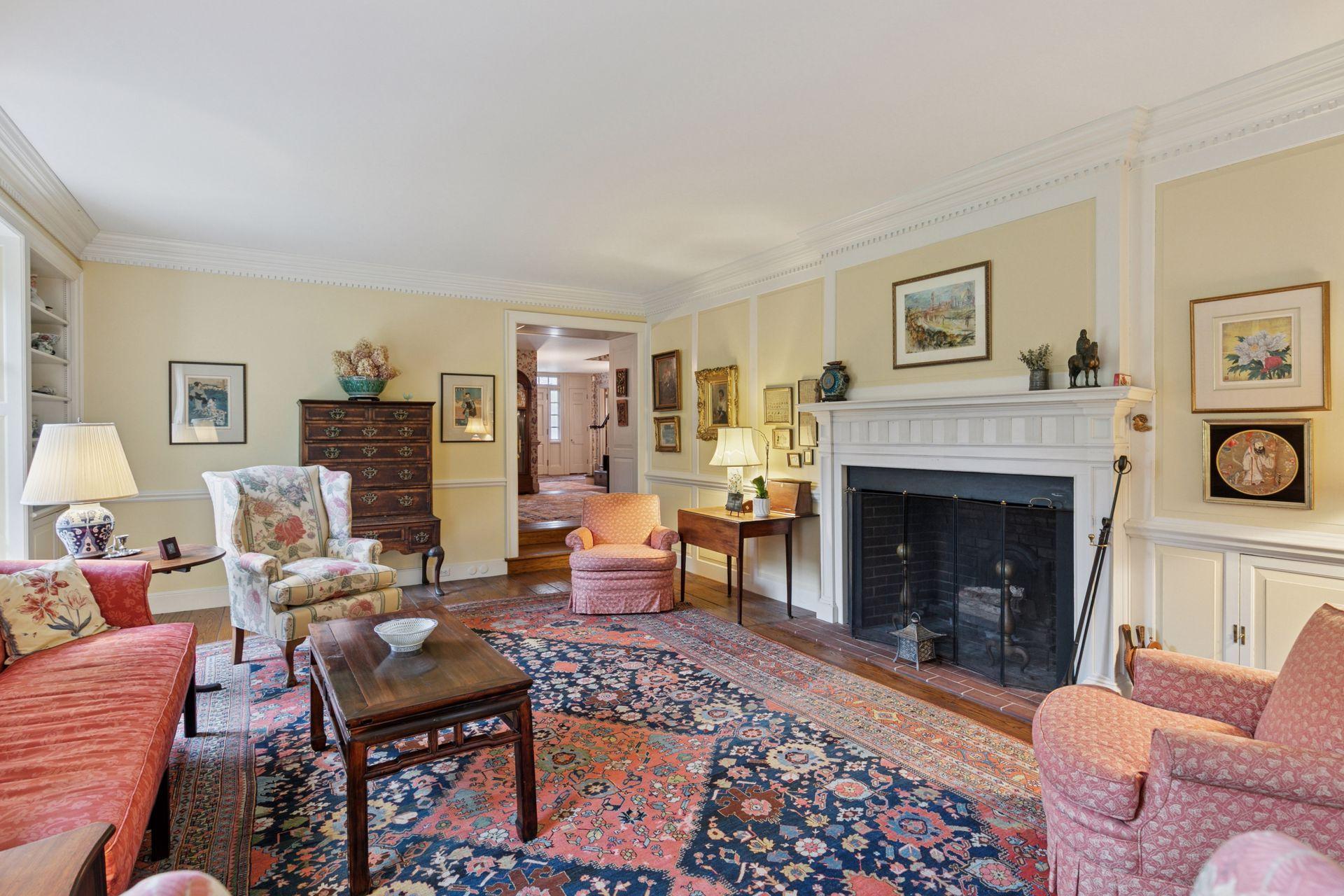 600 Wentworth Avenue