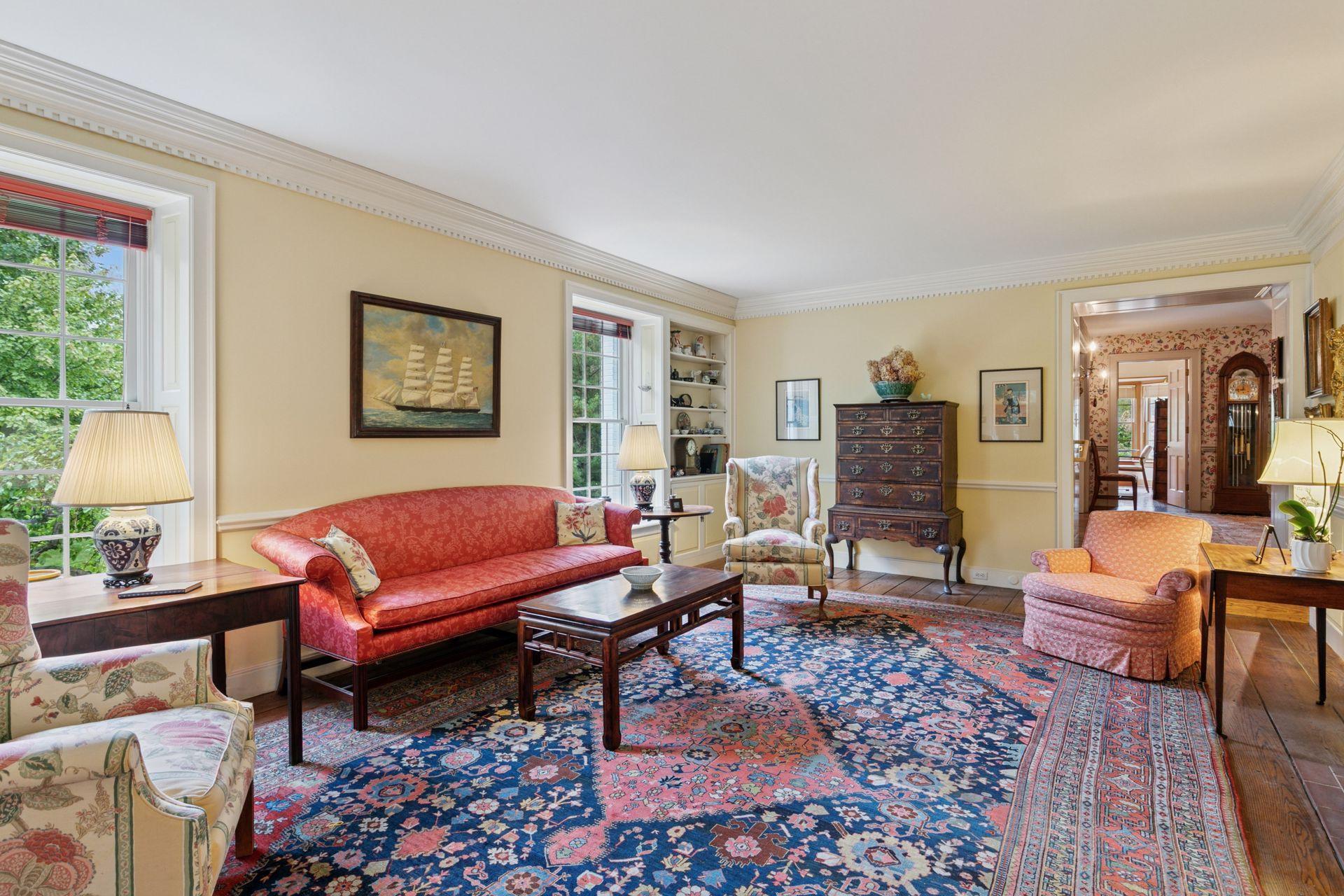 600 Wentworth Avenue