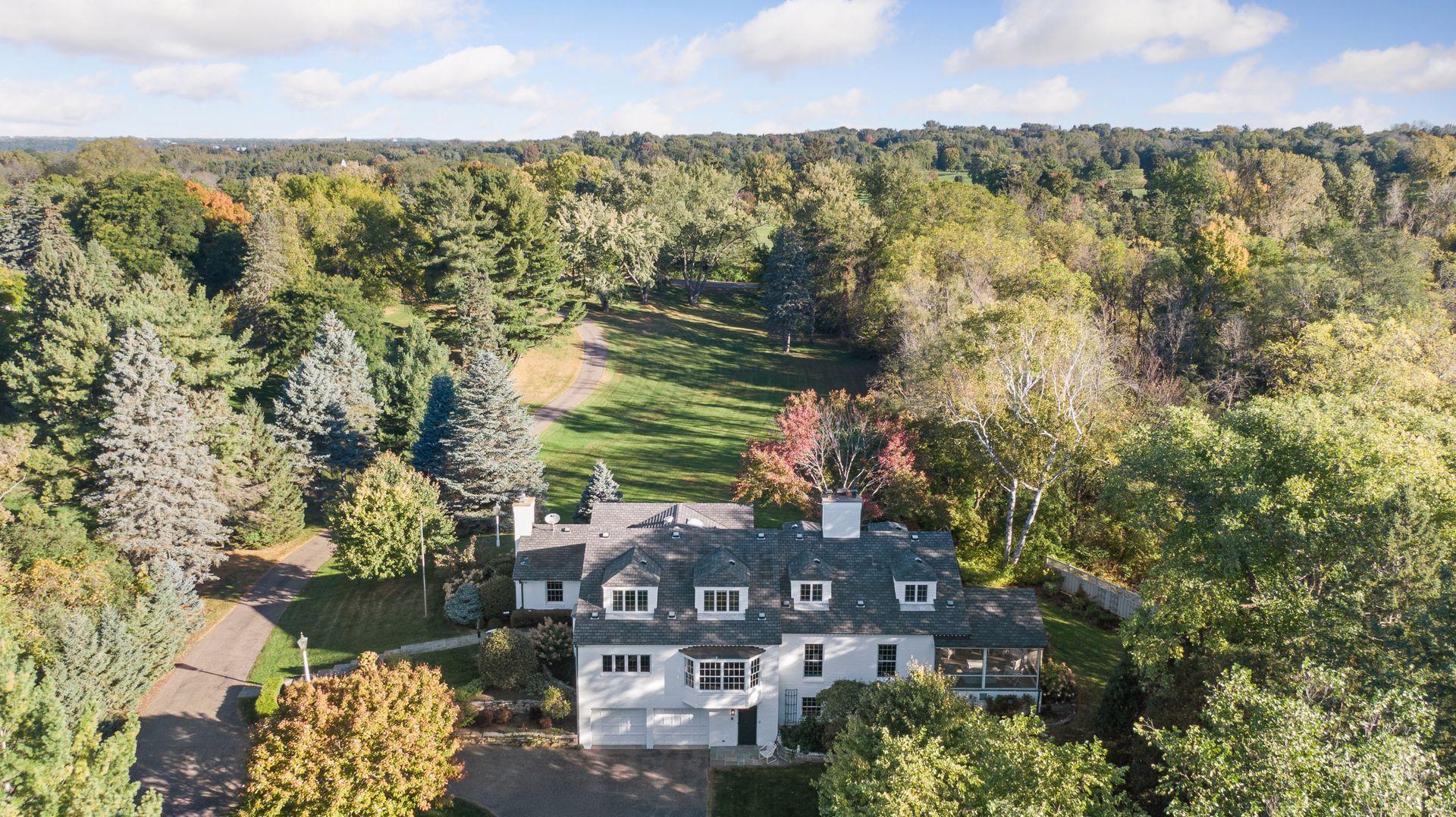 600 Wentworth Avenue