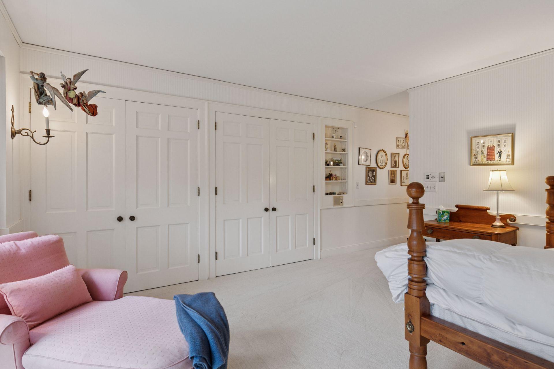 600 Wentworth Avenue