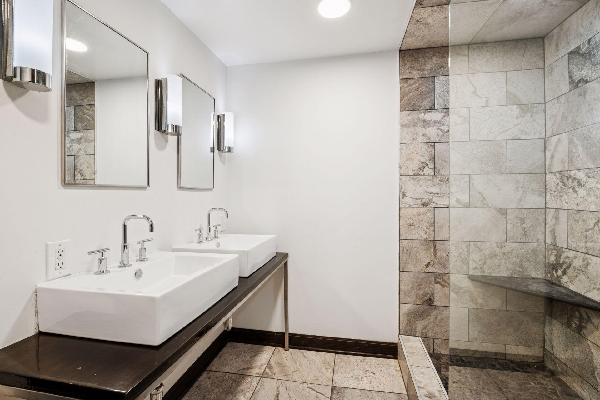 5051 Lyndale Avenue S