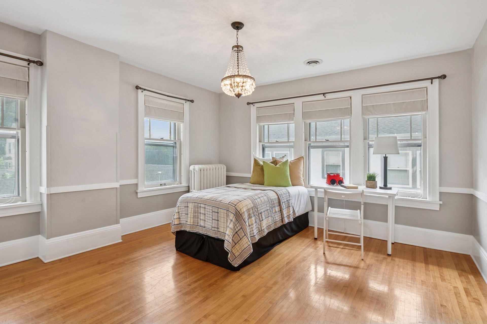 5051 Lyndale Avenue S