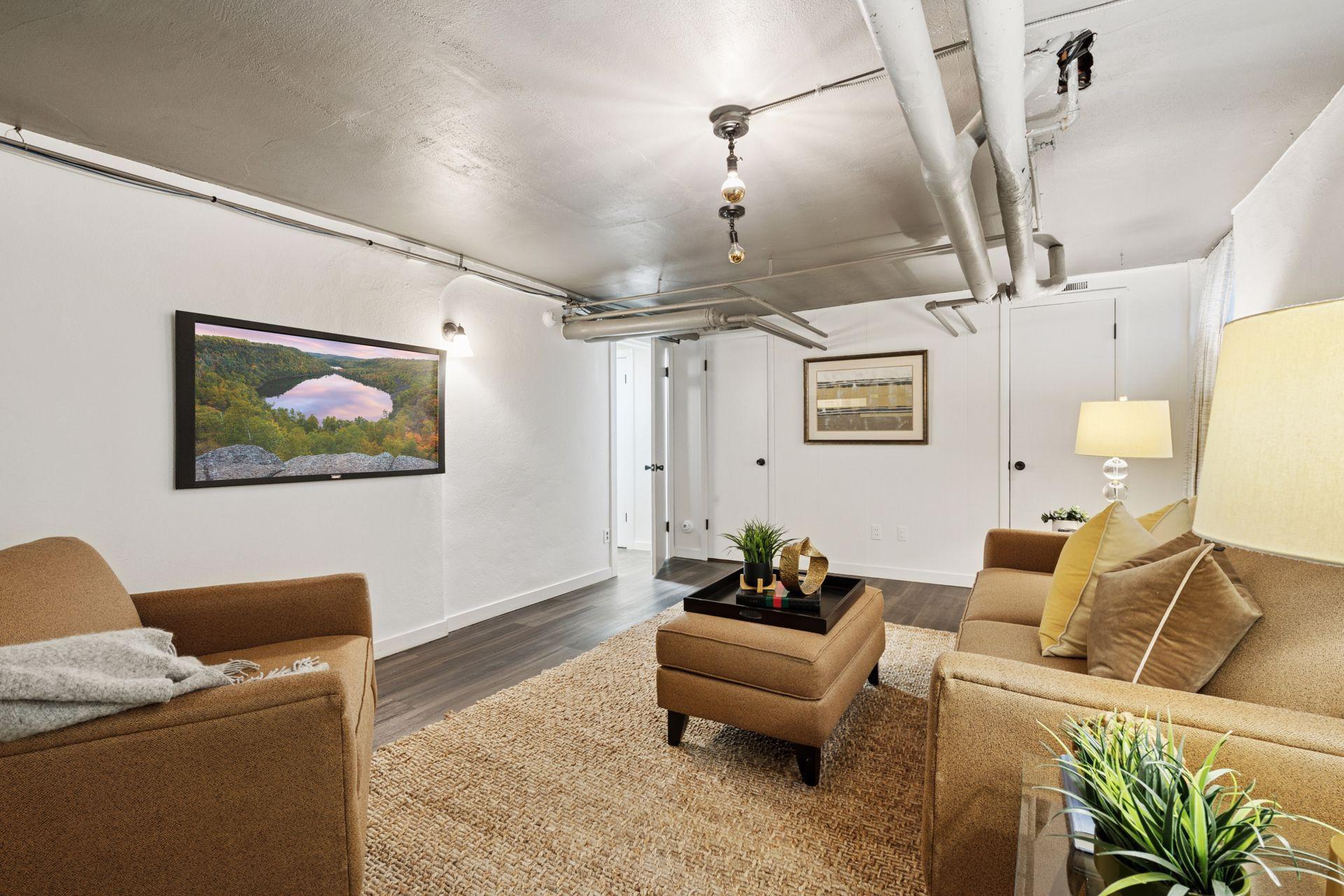 5051 Lyndale Avenue S