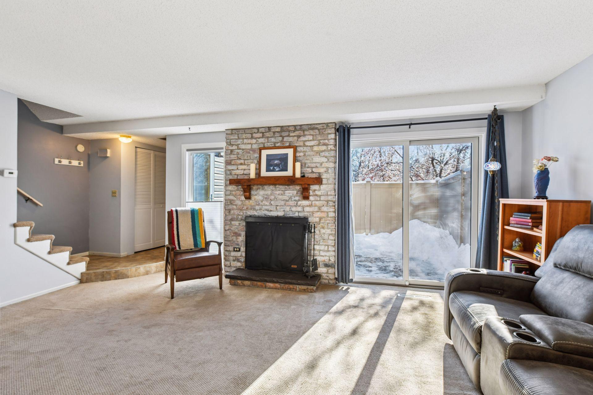 4453 Cedar Lake Road S